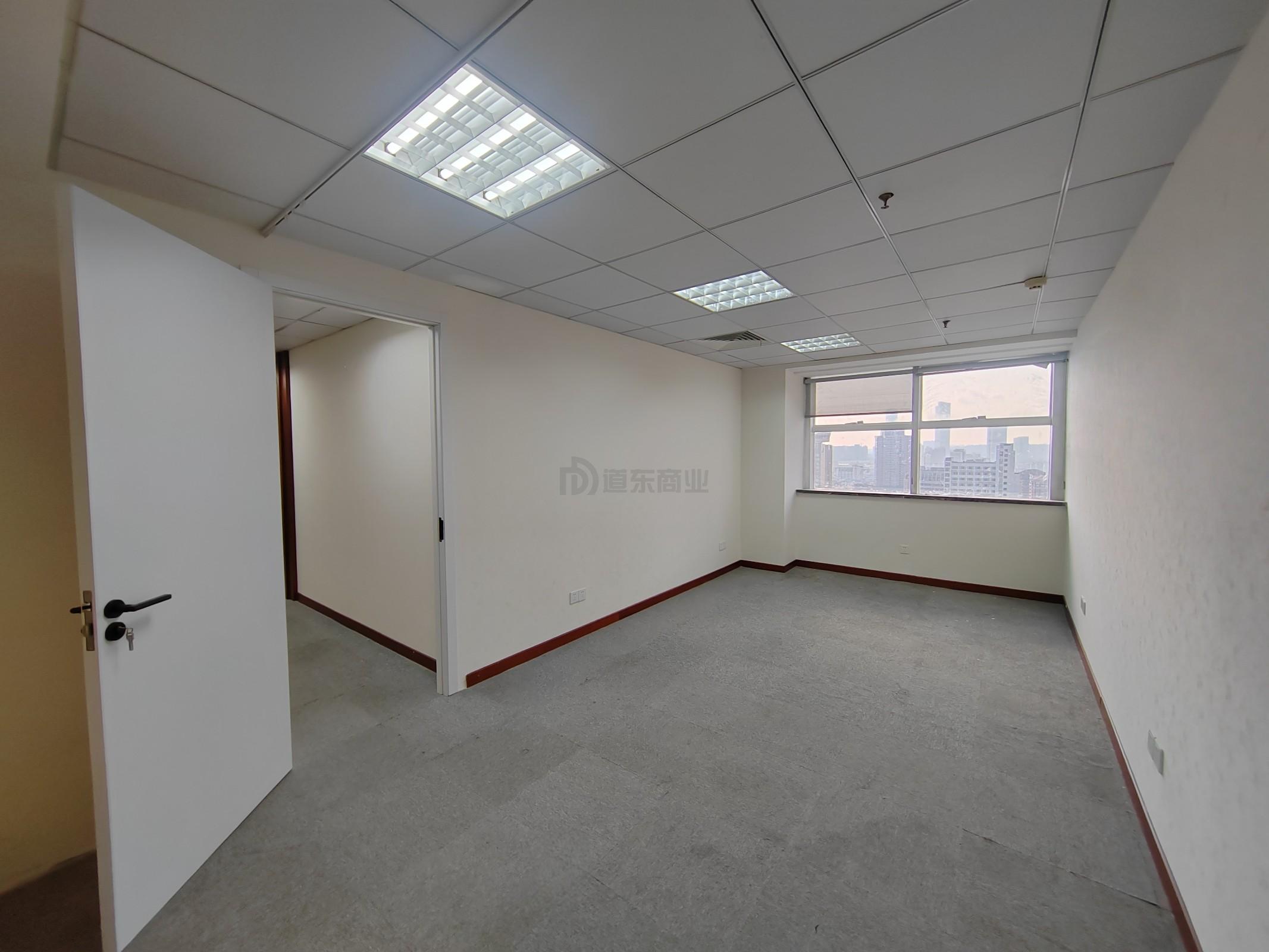 大东方广场面积130平