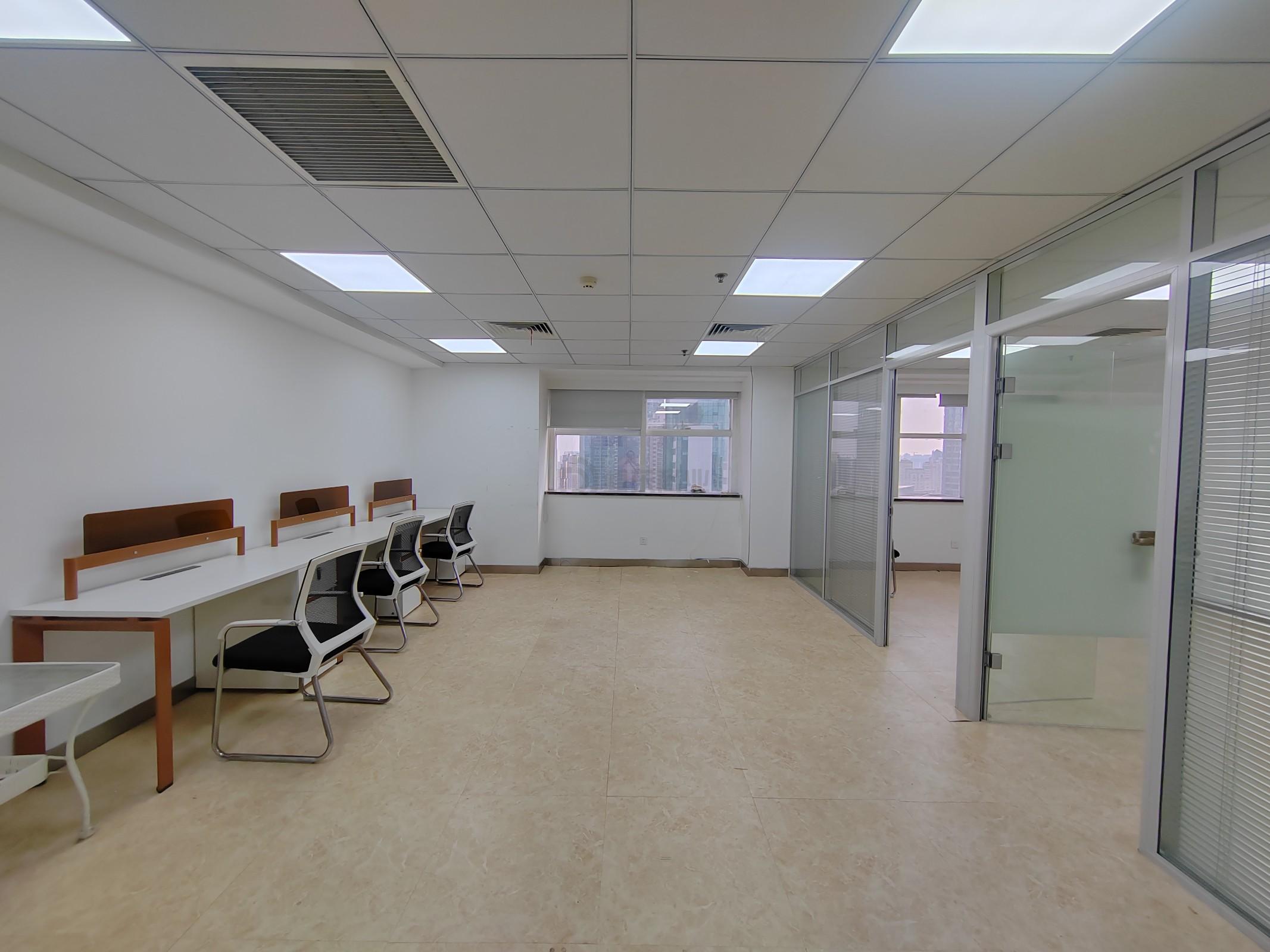 大东方广场面积92平