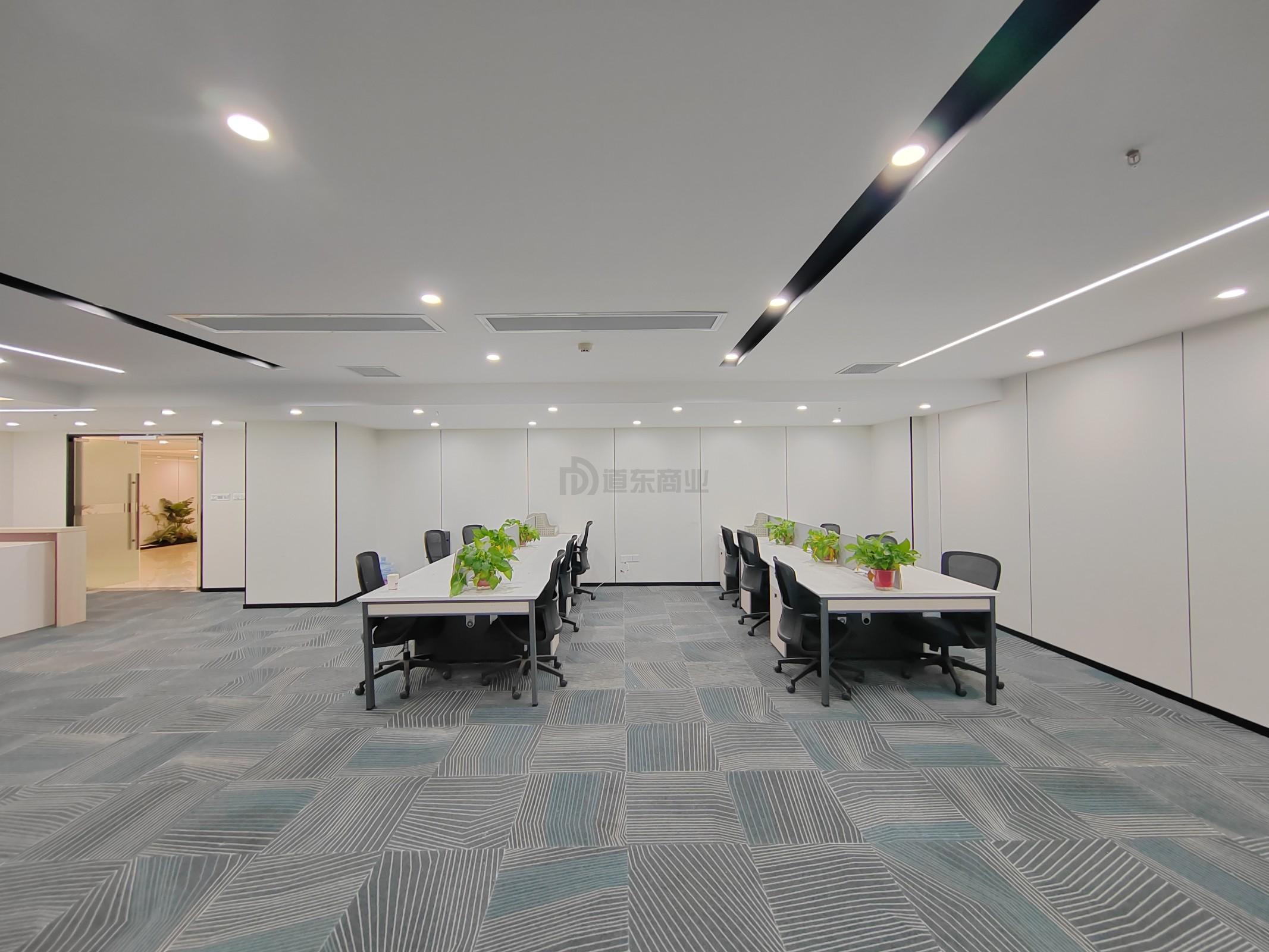 大东方广场面积270平