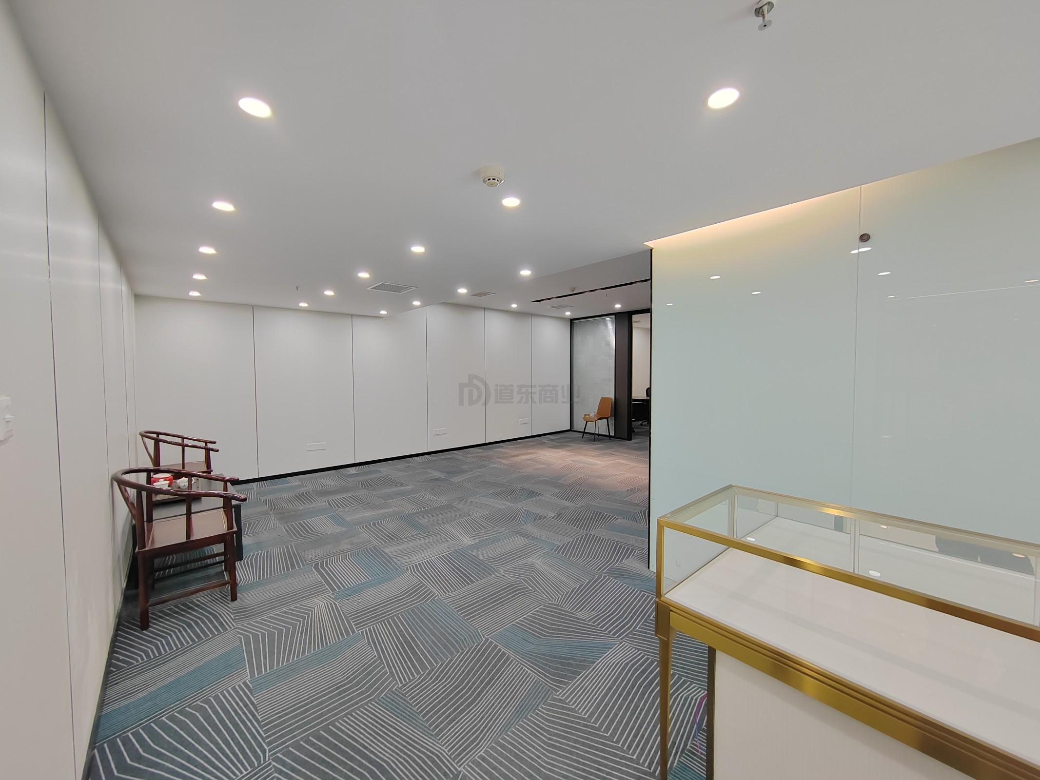 大东方广场面积170平