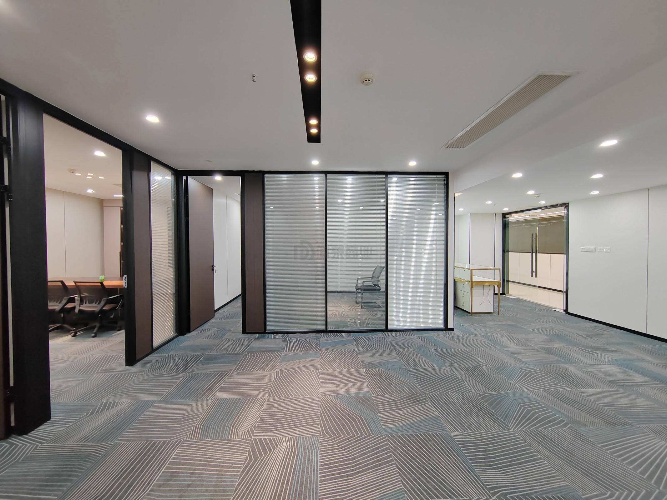 大东方广场面积170平