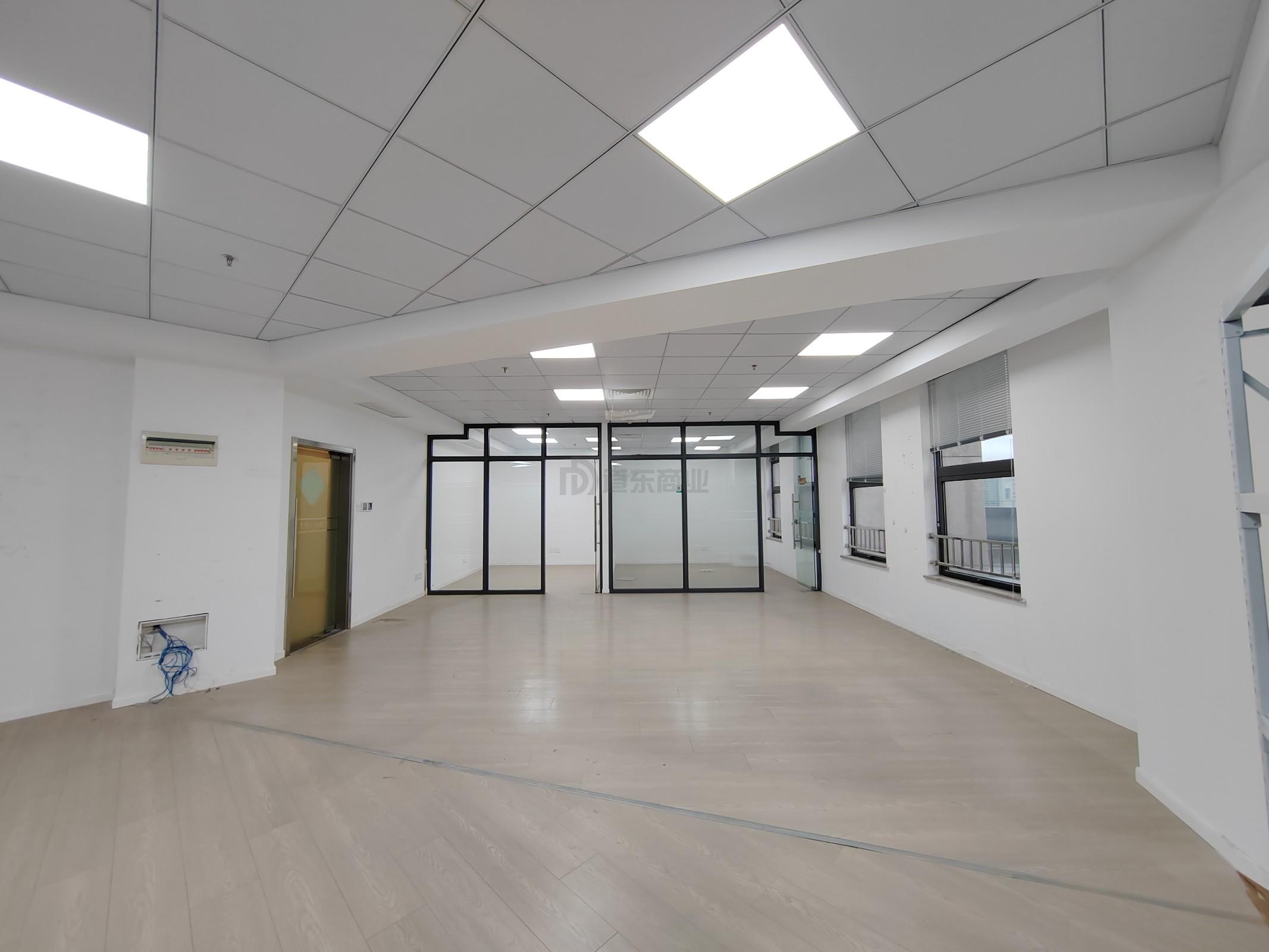 科闻大厦面积170平