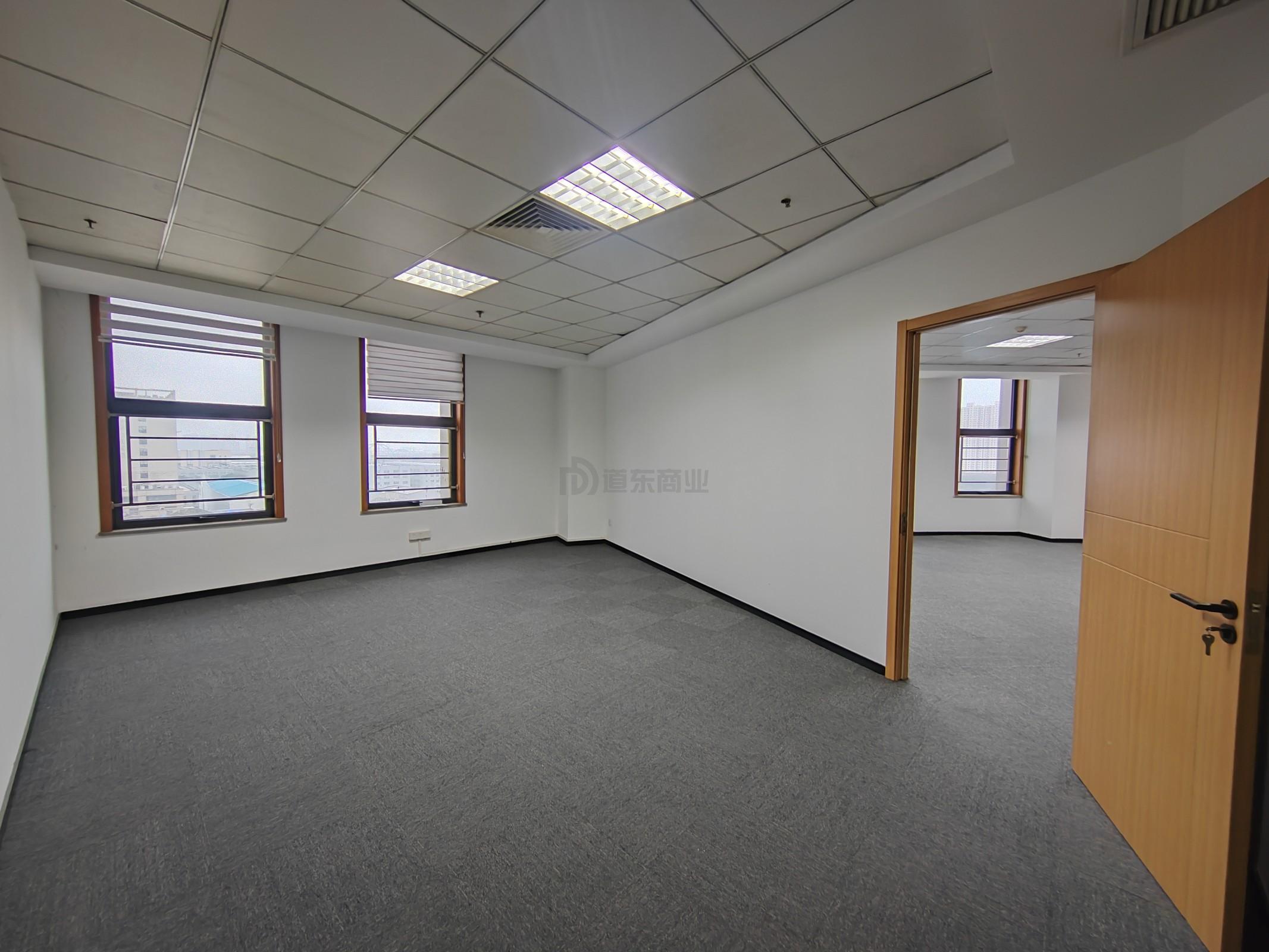 科闻大厦面积216平