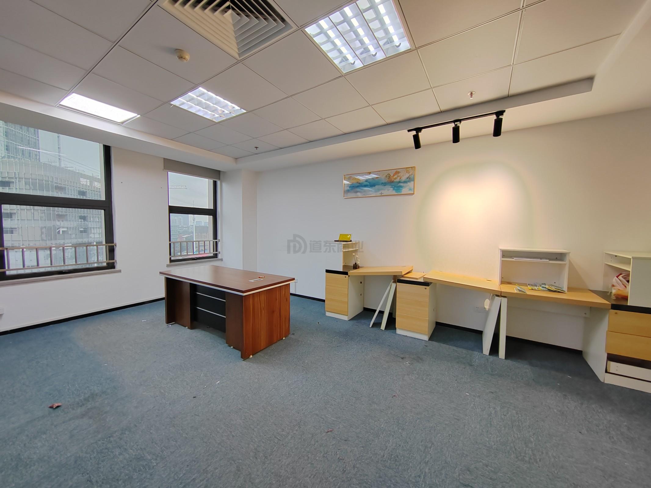 科闻大厦面积125平