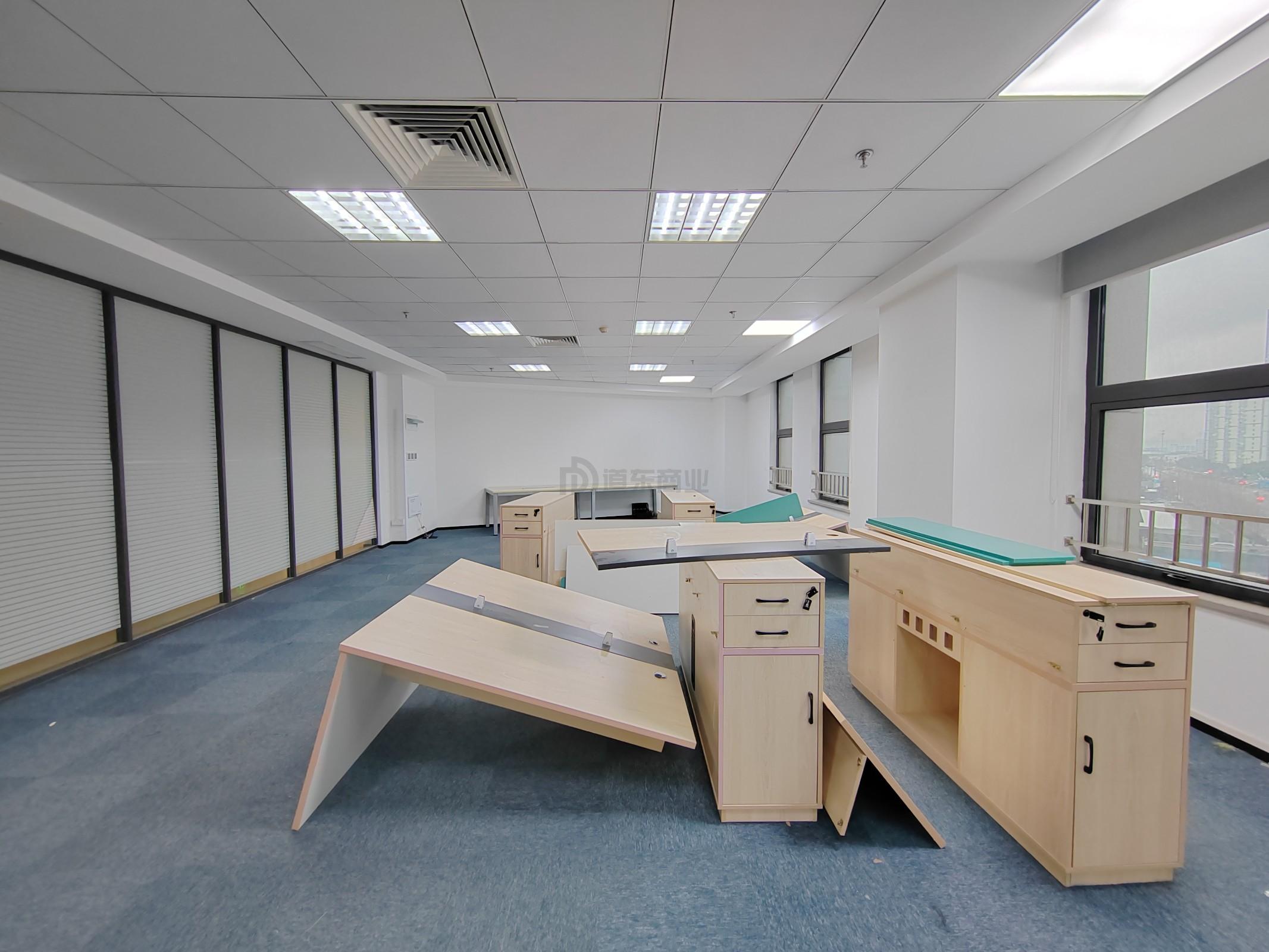 科闻大厦面积125平