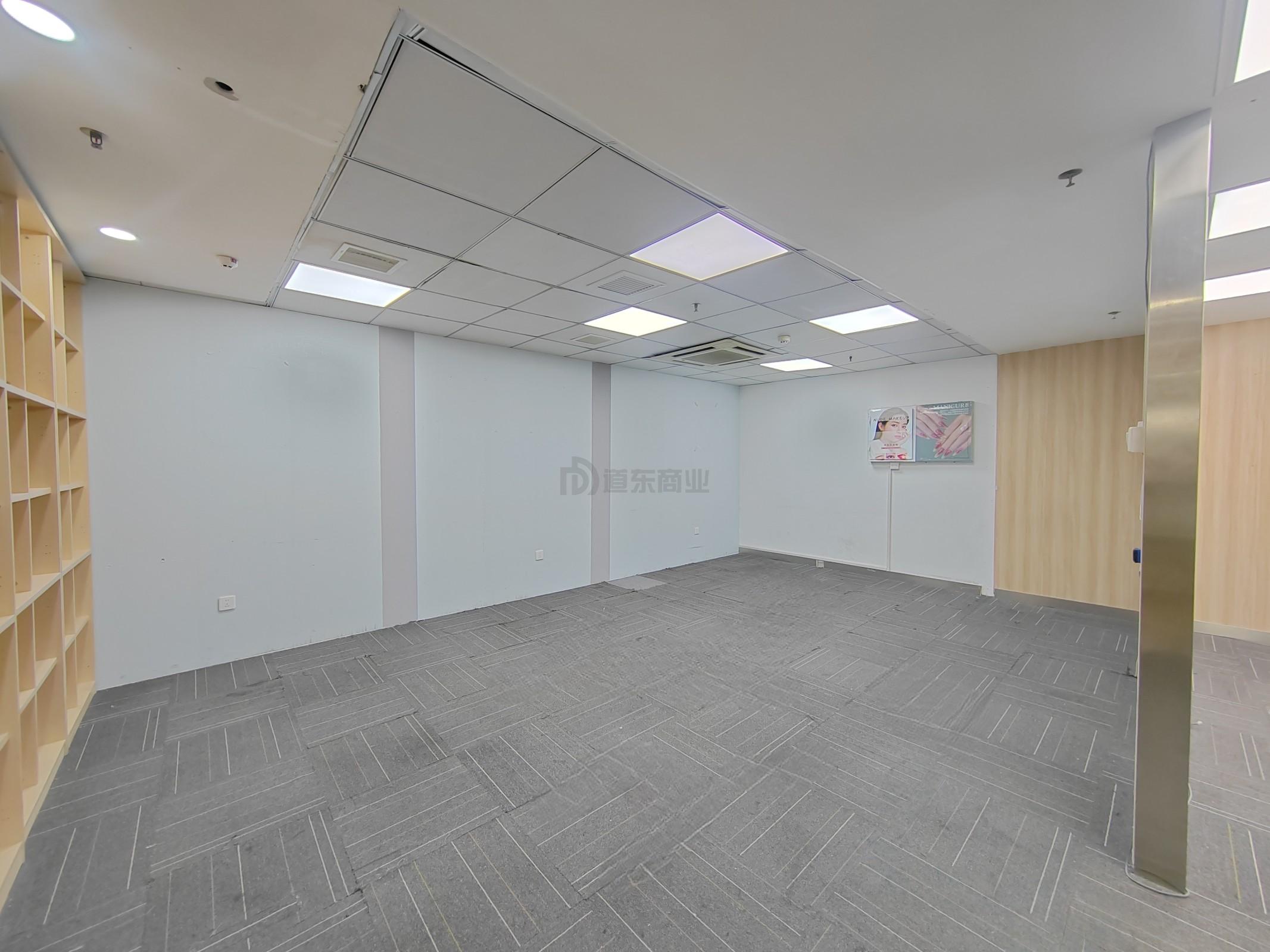 财富大厦面积276平