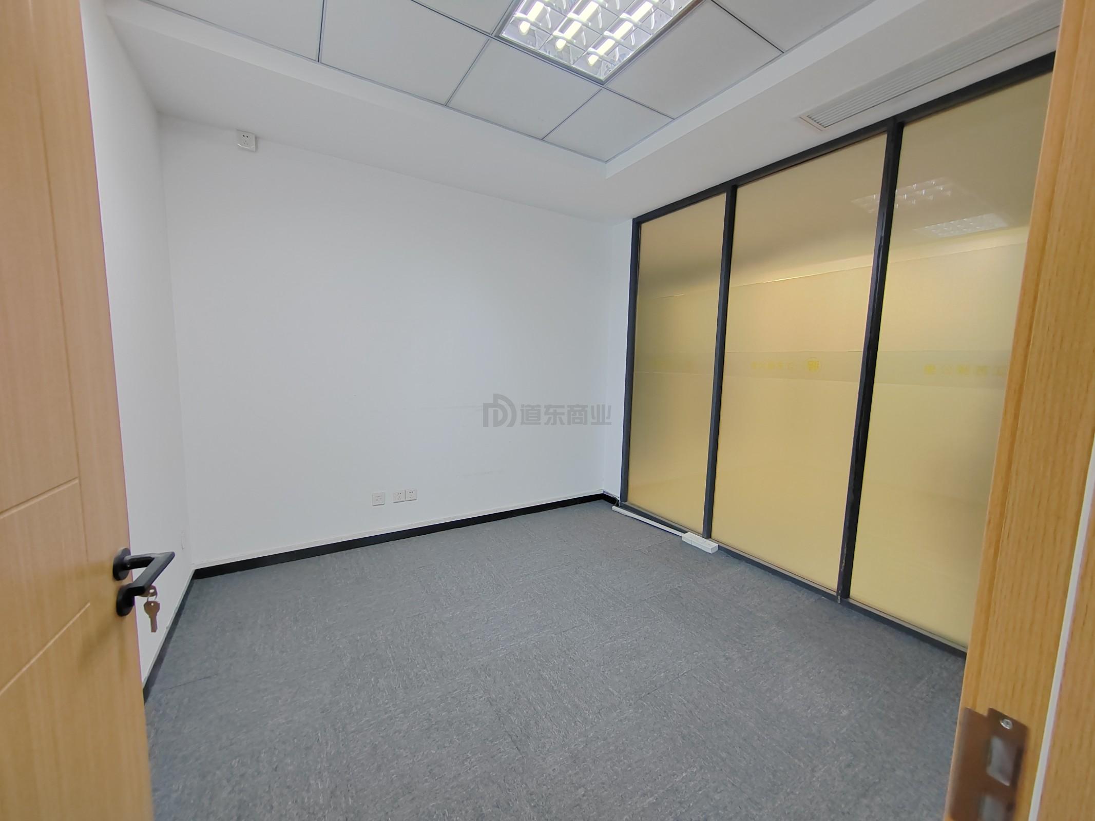 科闻大厦面积216平