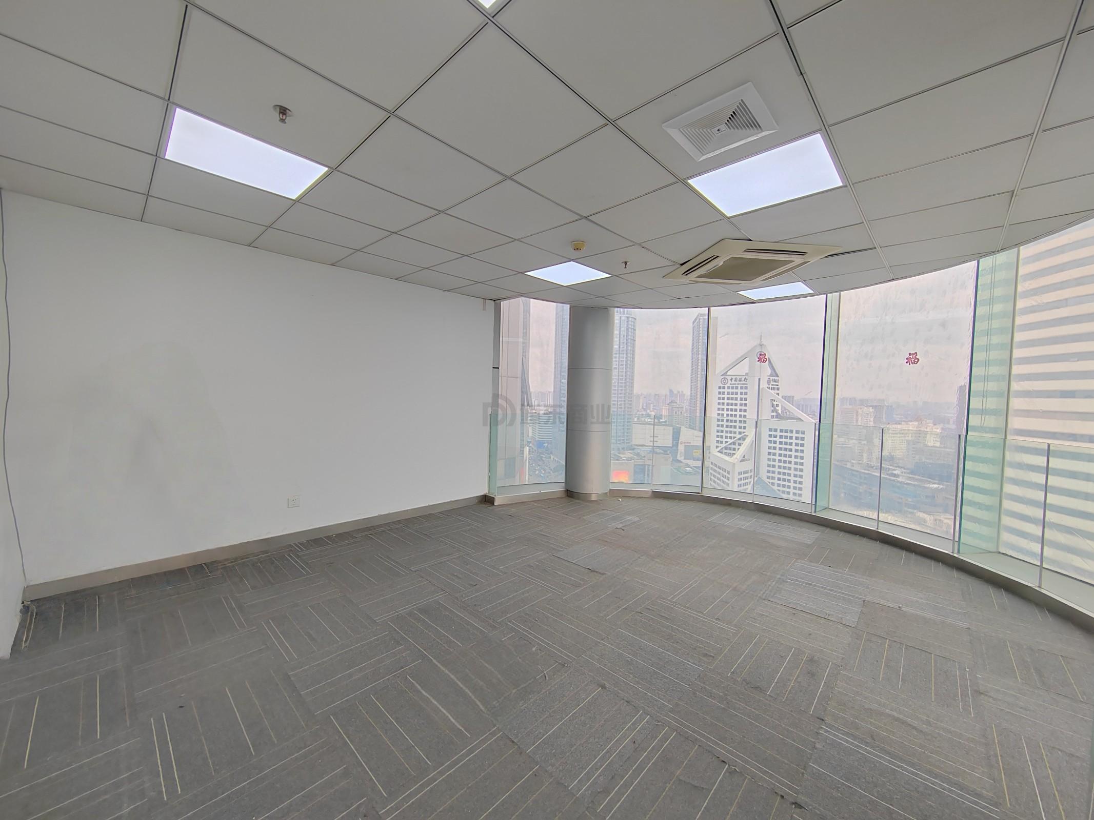 财富大厦面积276平