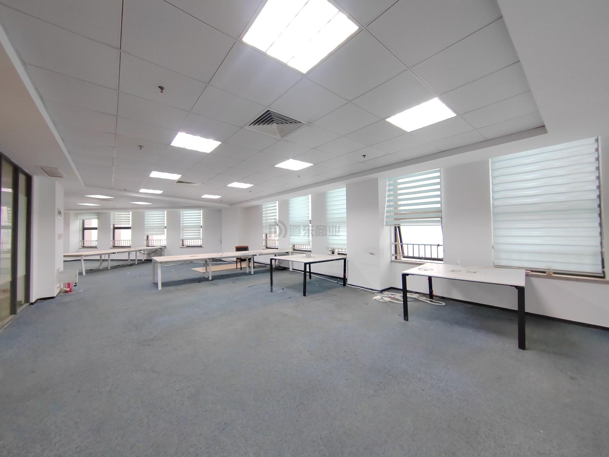 科闻大厦218平米办公室出租