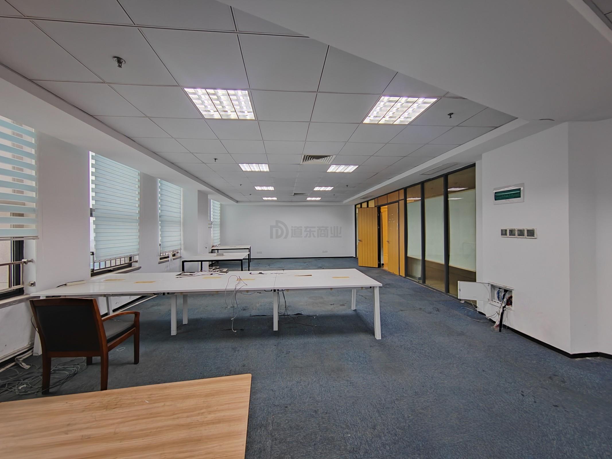 科闻大厦面积218平