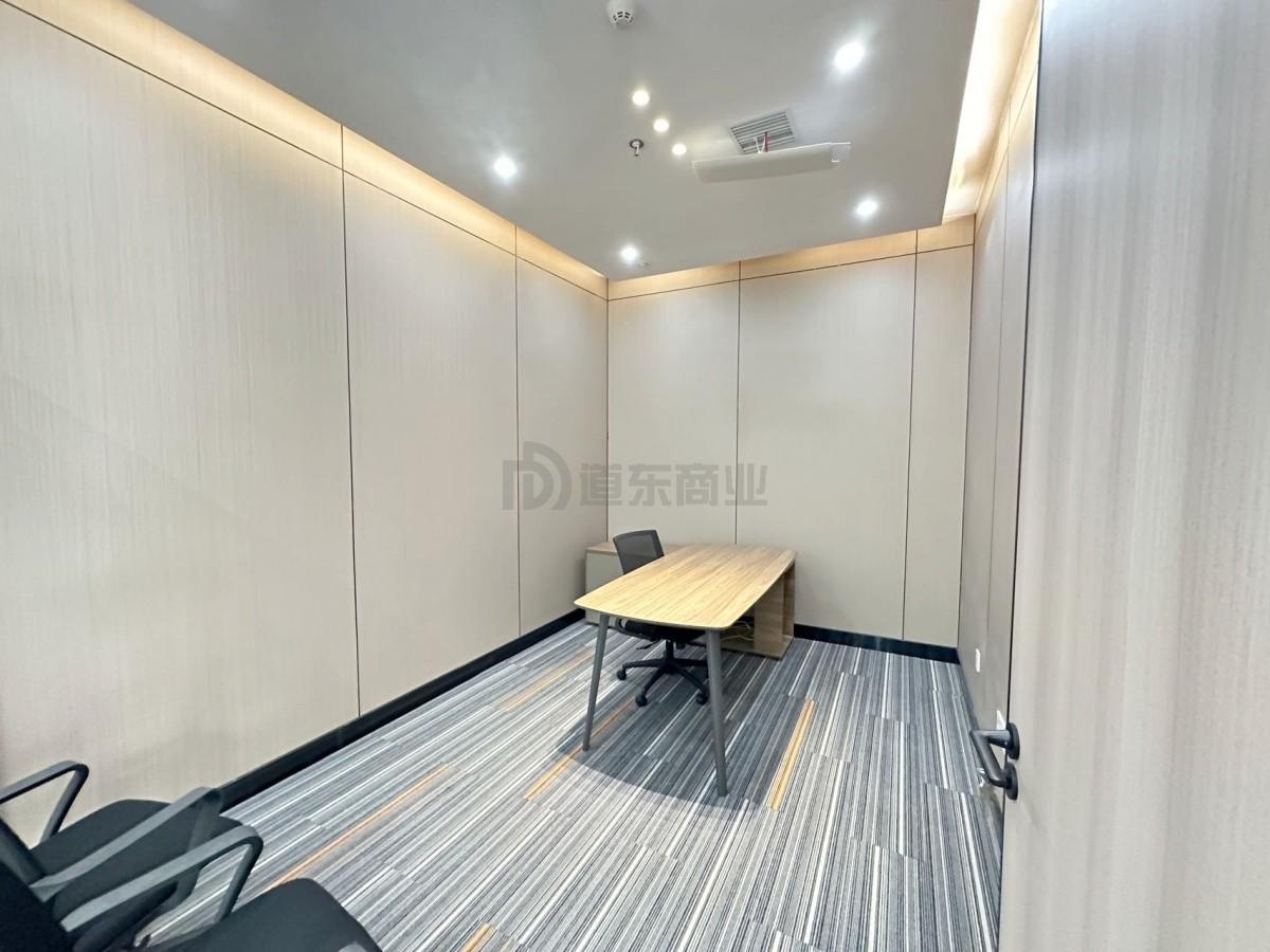 新中润大厦面积285平