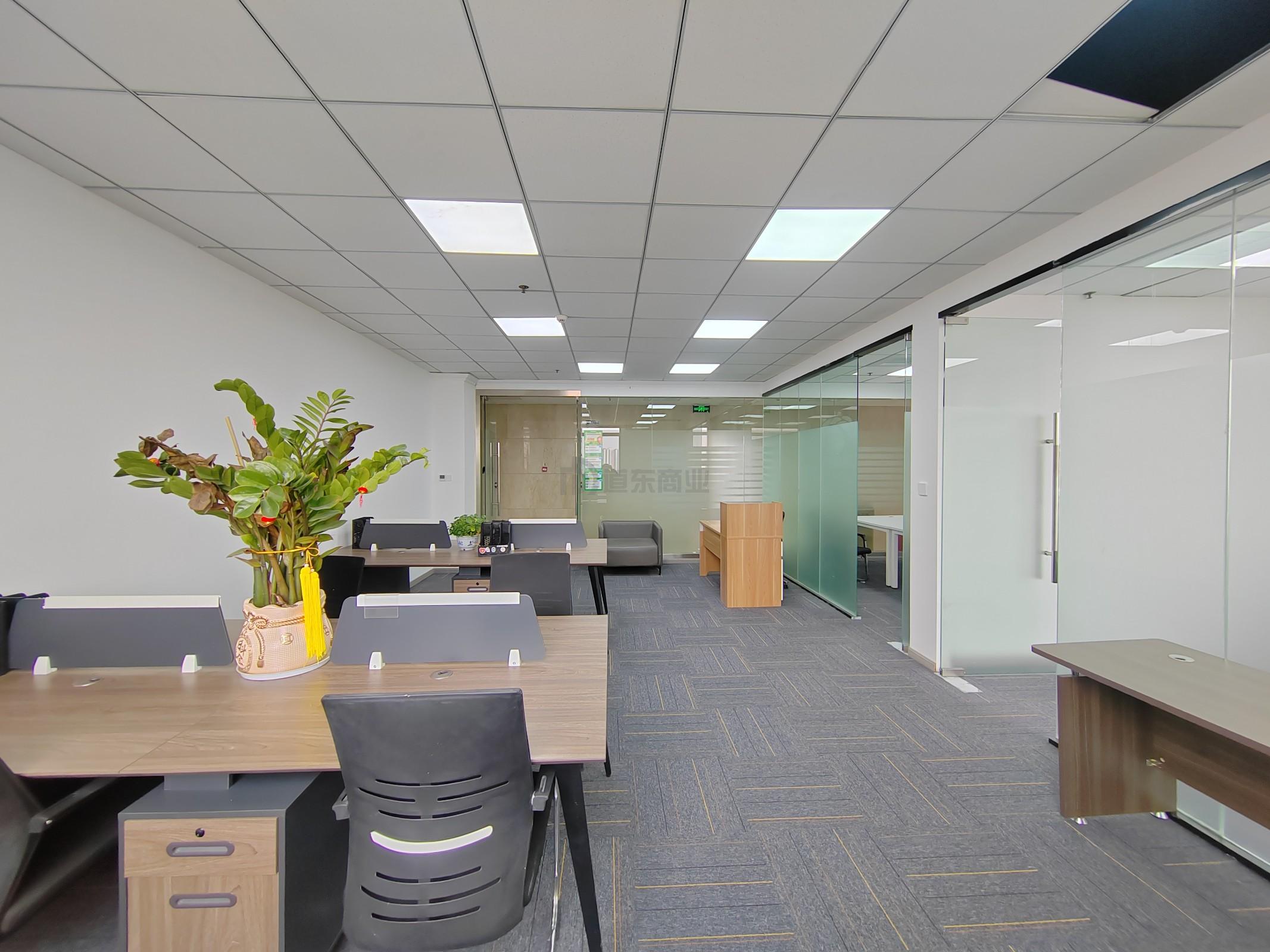 新鼎球大厦面积106平