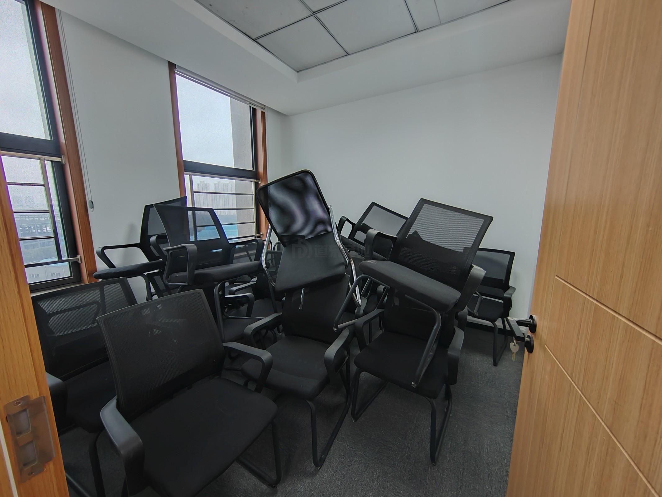 科闻大厦面积216平