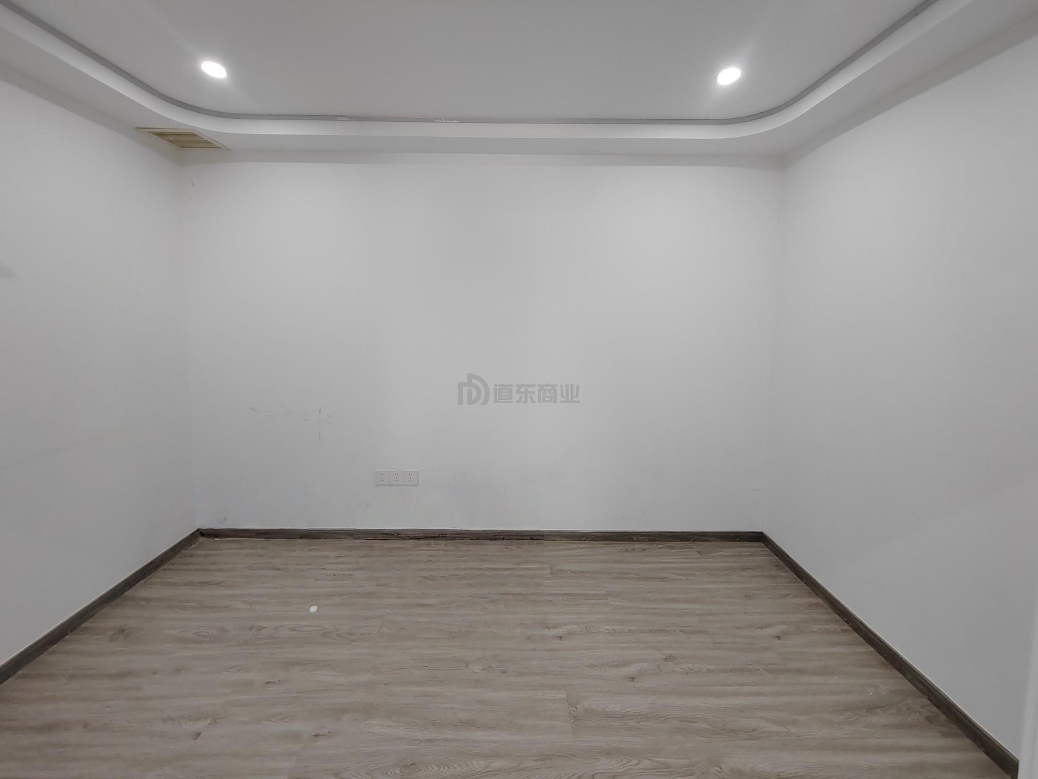 天安大厦面积190平