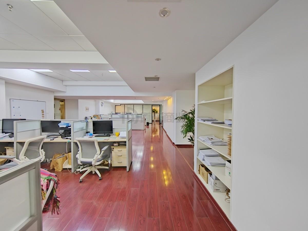 天安大厦面积272平