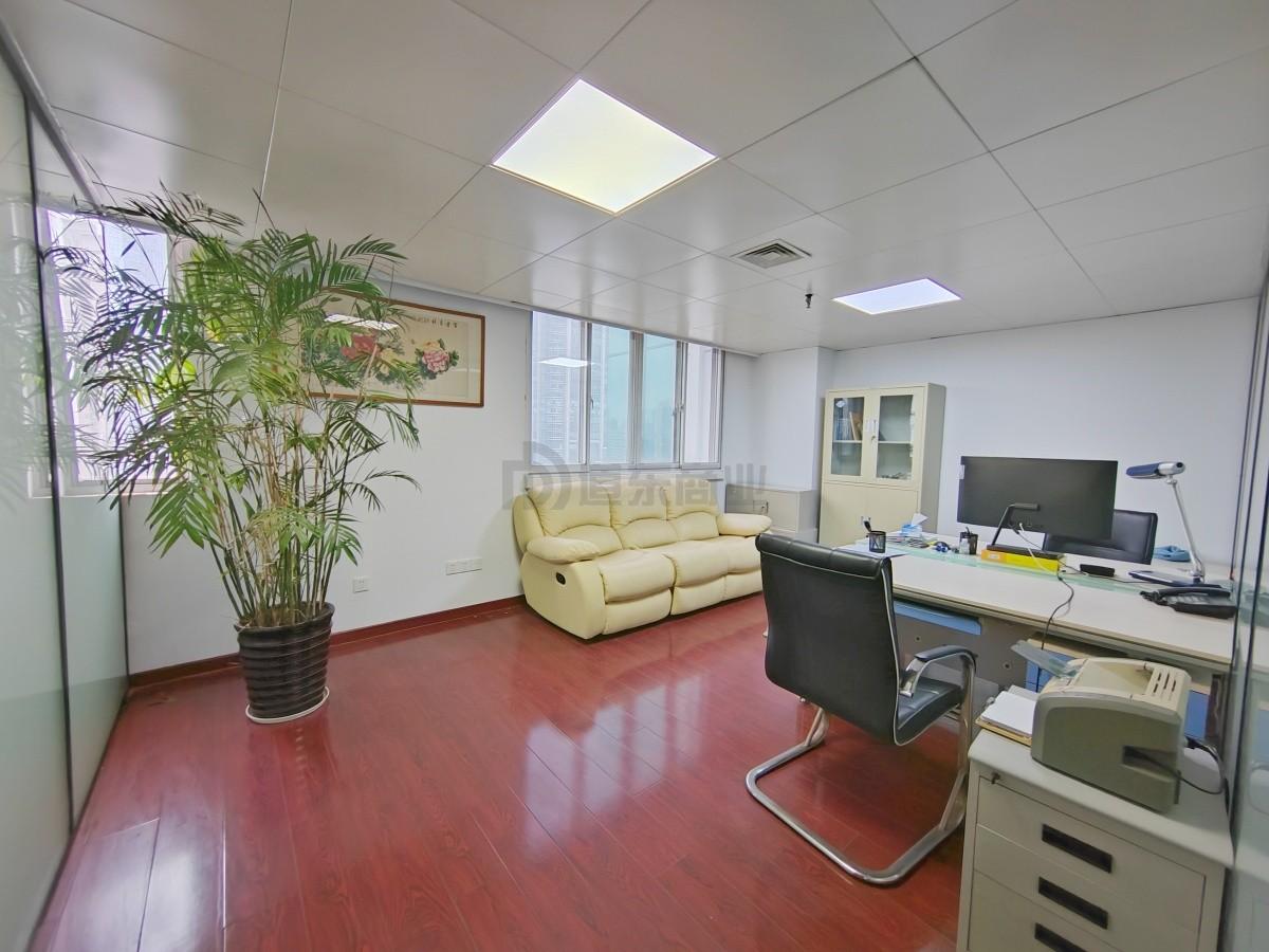 天安大厦面积272平