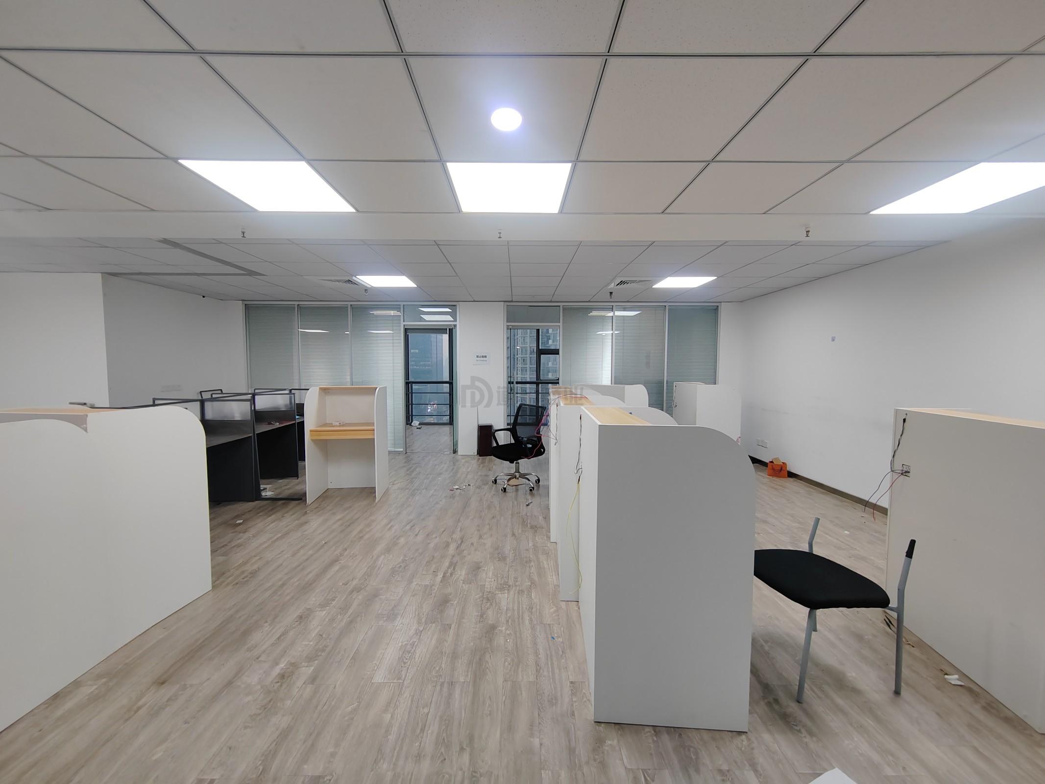 恒威大厦123平米办公室出租