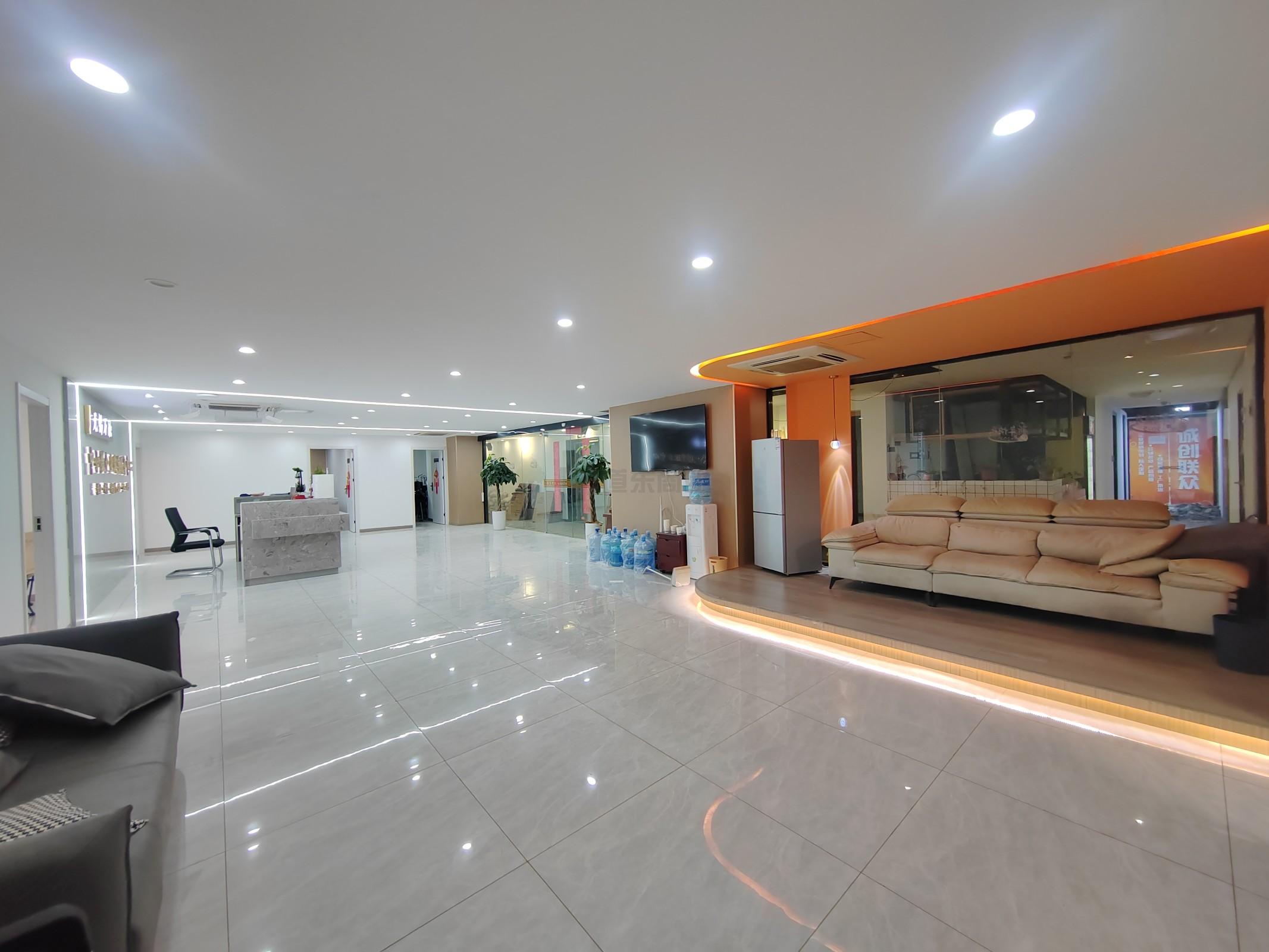 恒威大厦面积275平