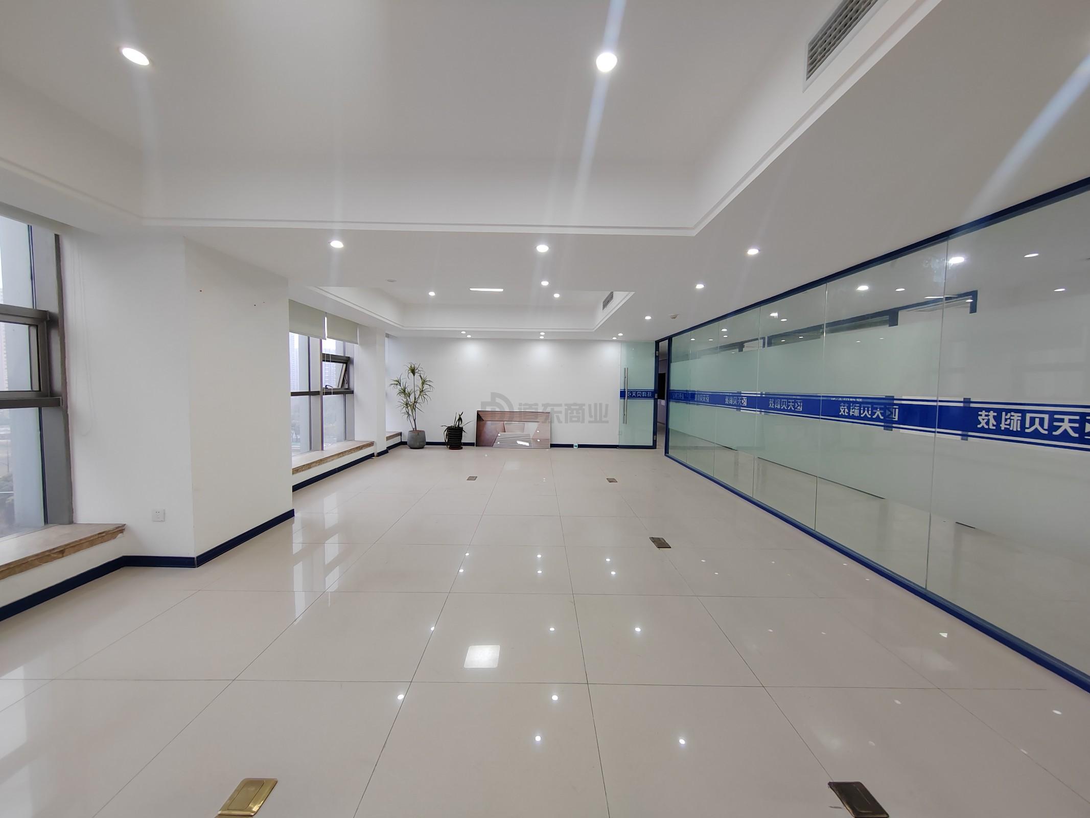 时代国际面积641平