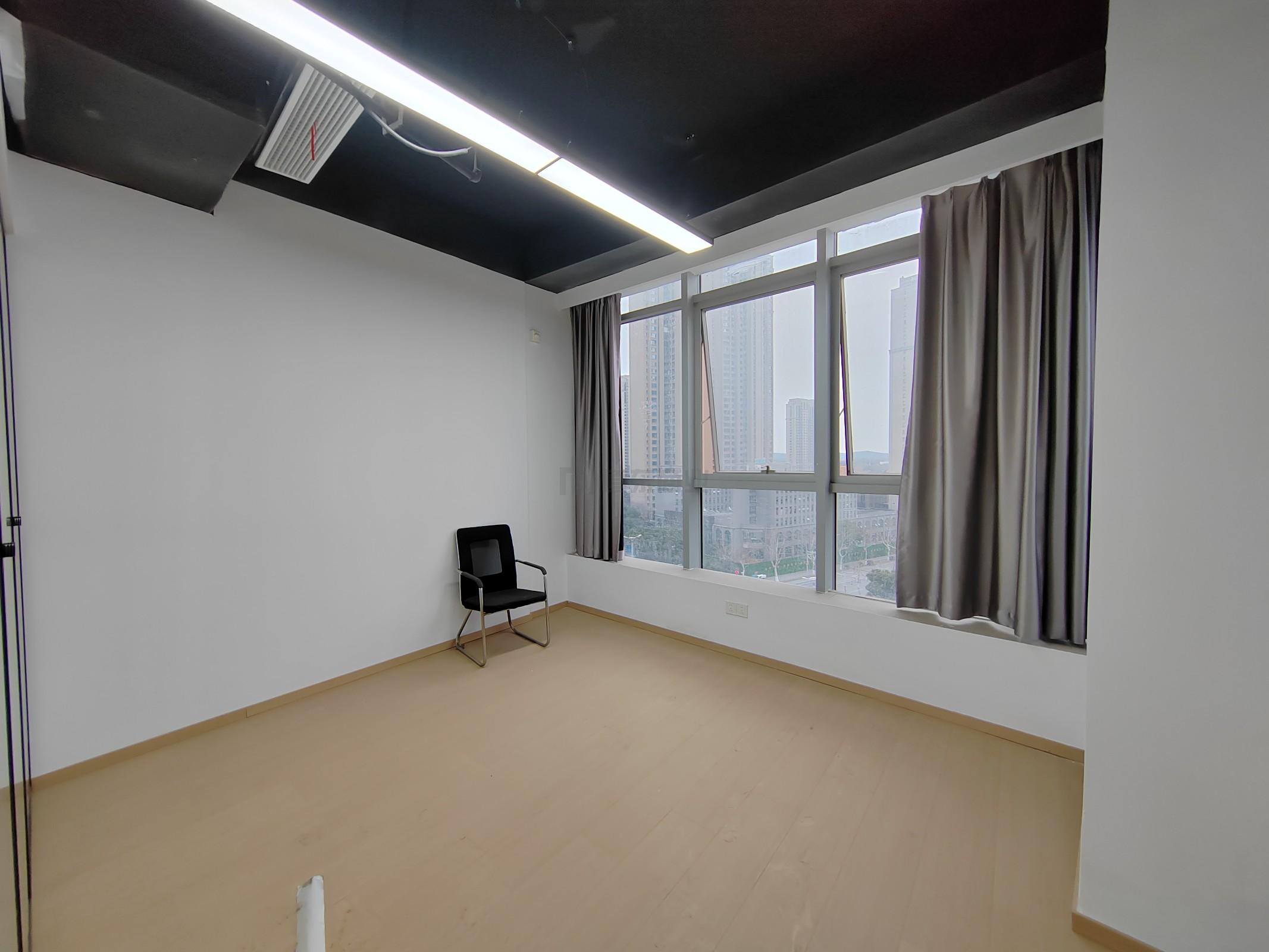 潜心数科大厦面积340平