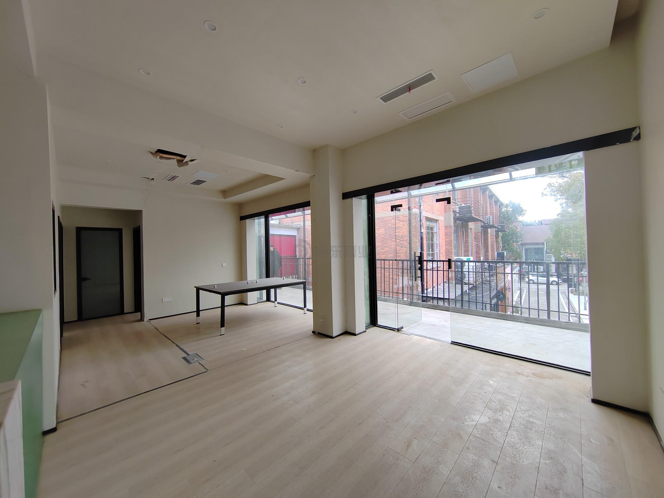 蓉运壹号面积102平