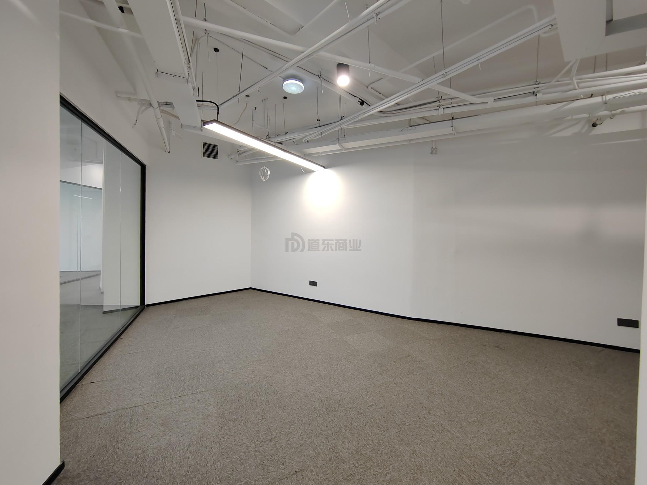 潜心数科大厦面积333平