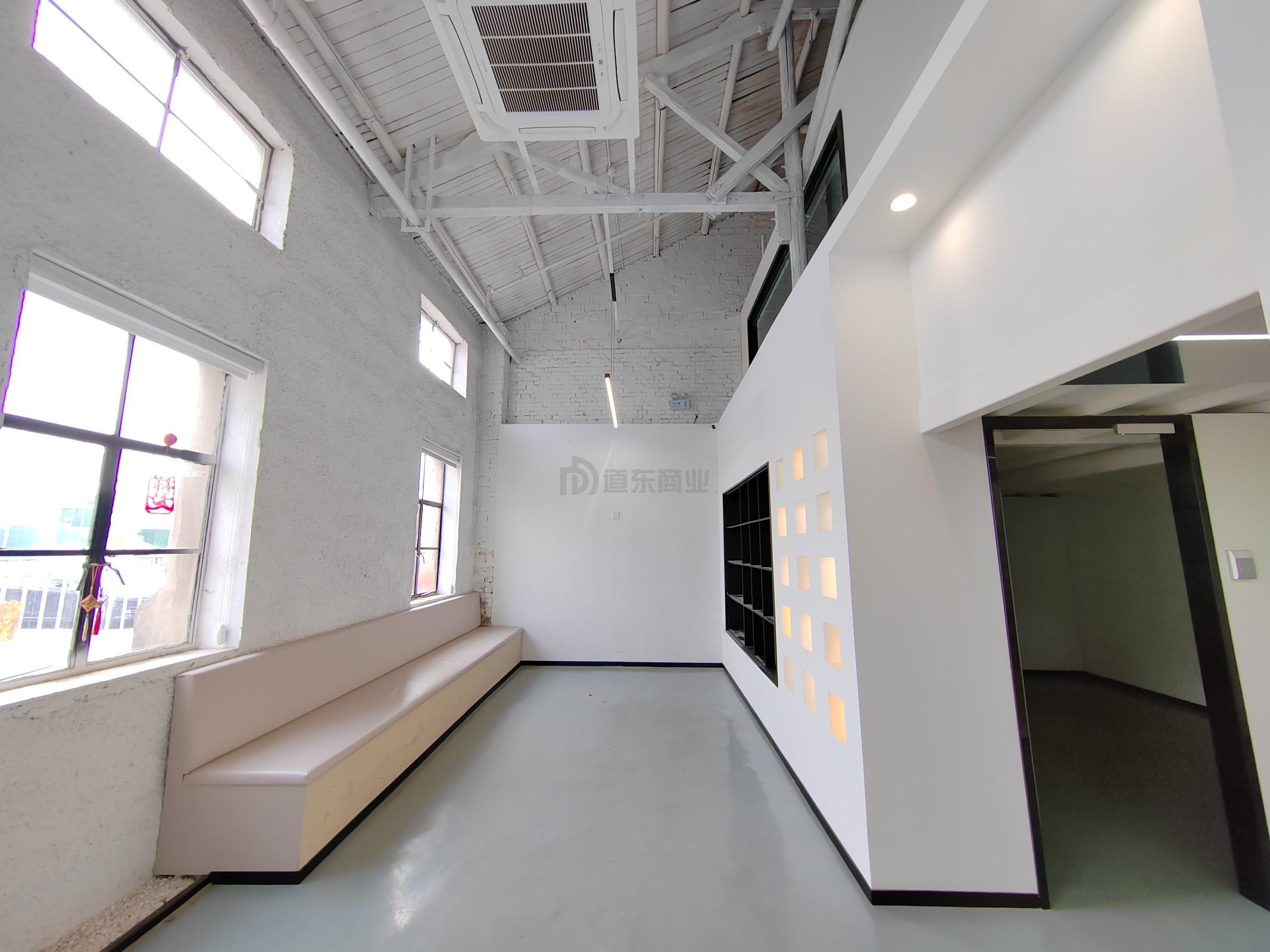 蓉运壹号面积300平