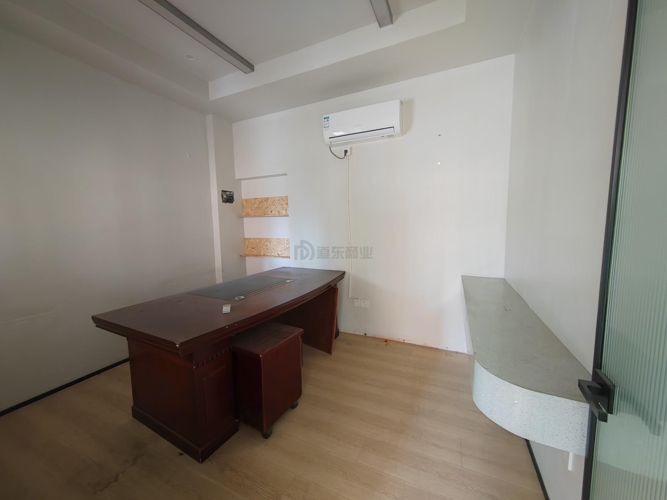 蓉运壹号面积102平