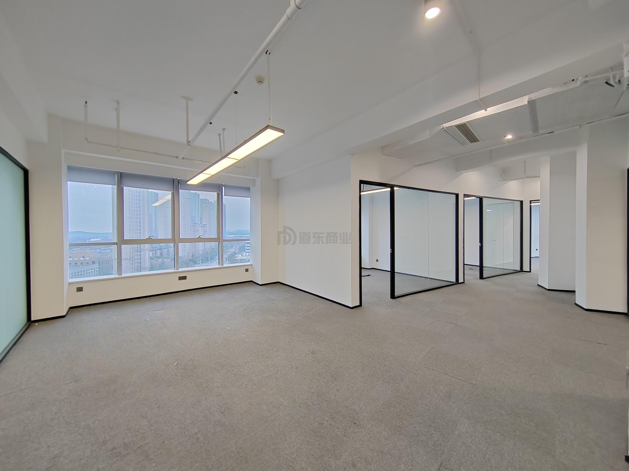 潜心数科大厦面积333平