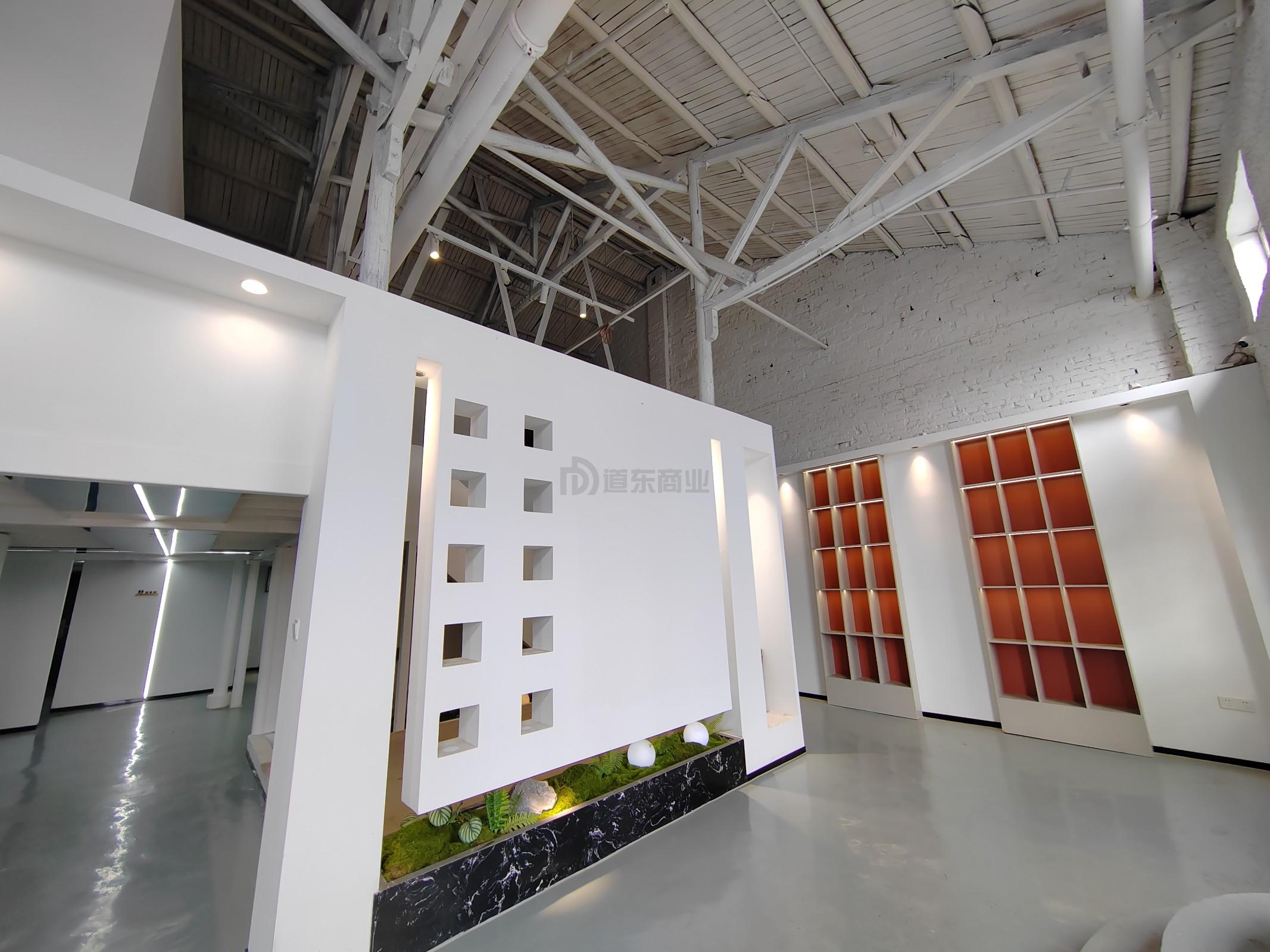 蓉运壹号300平米办公室出租