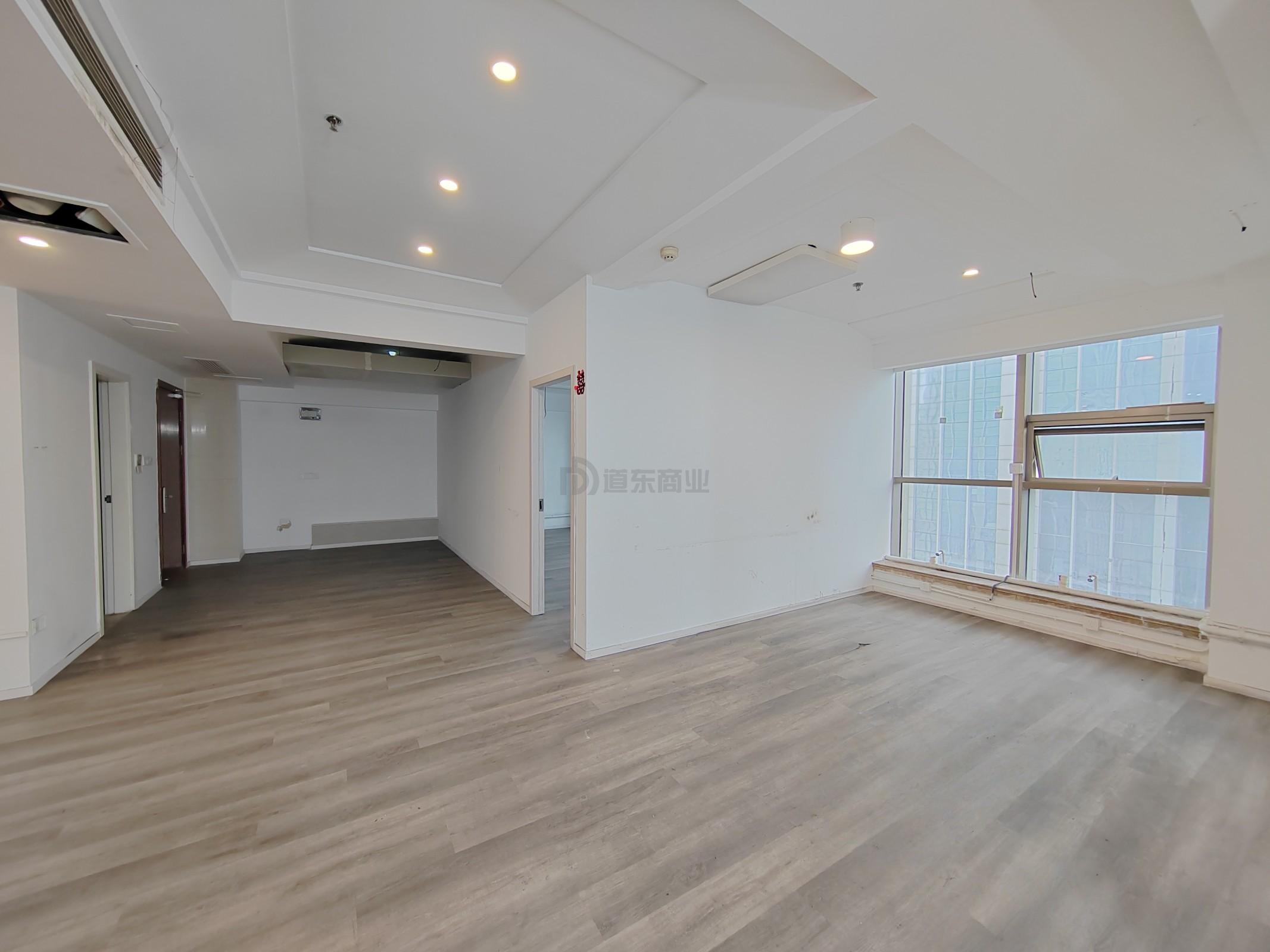 时代国际面积216平