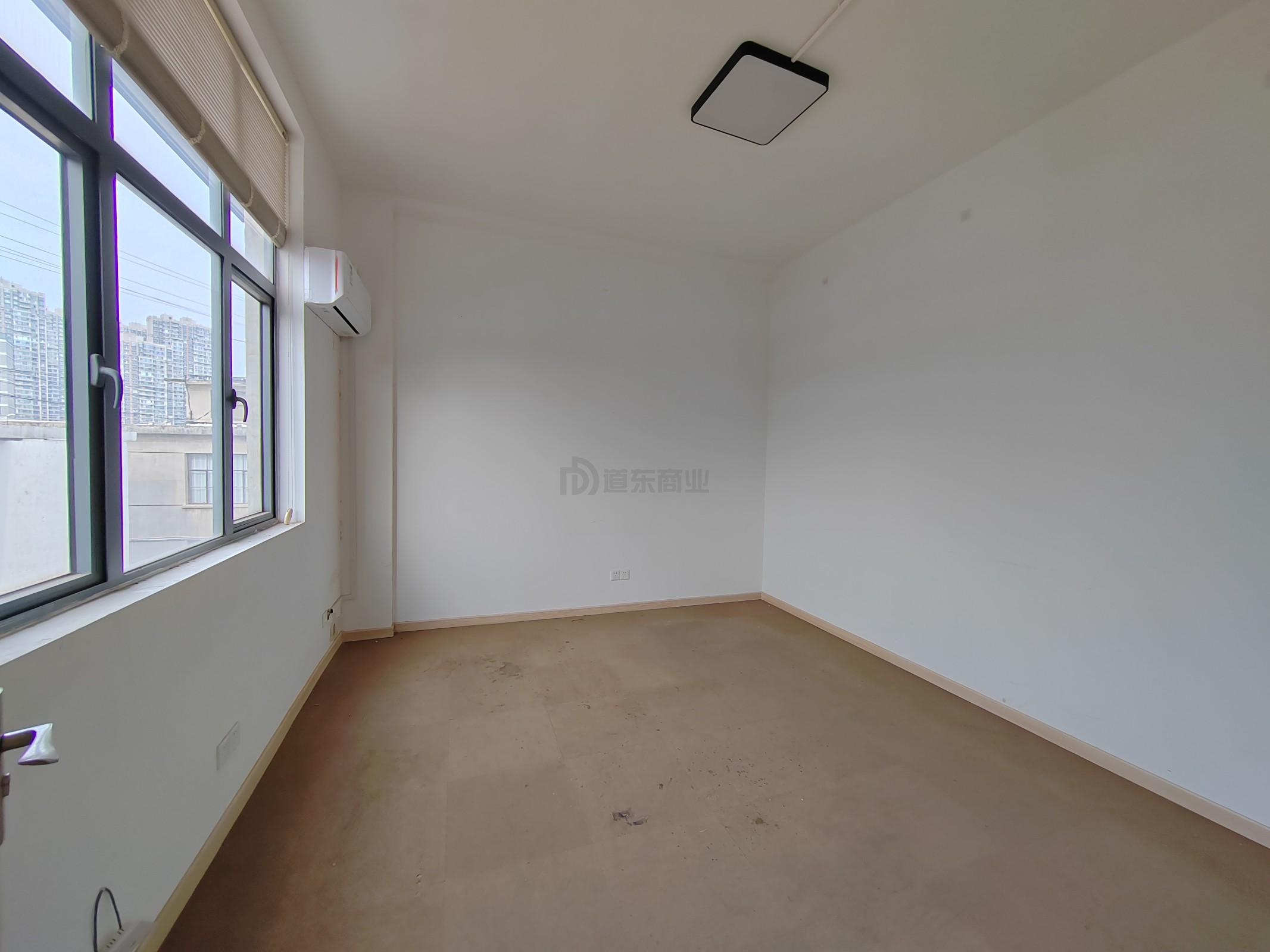 蓉运壹号面积102平