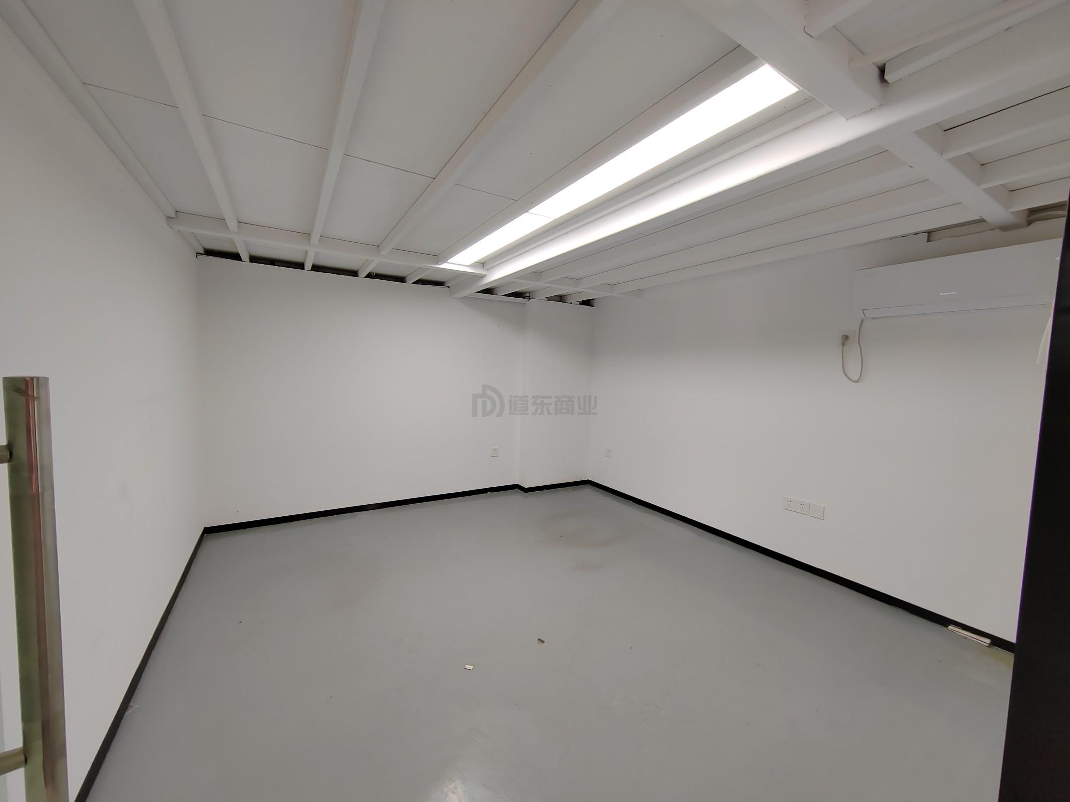 蓉运壹号面积300平