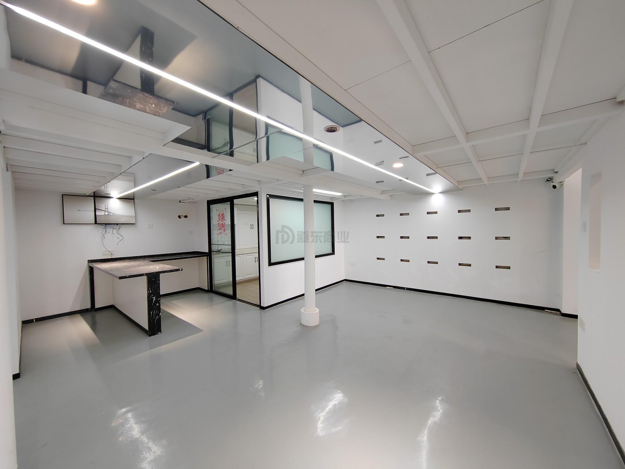 蓉运壹号面积300平