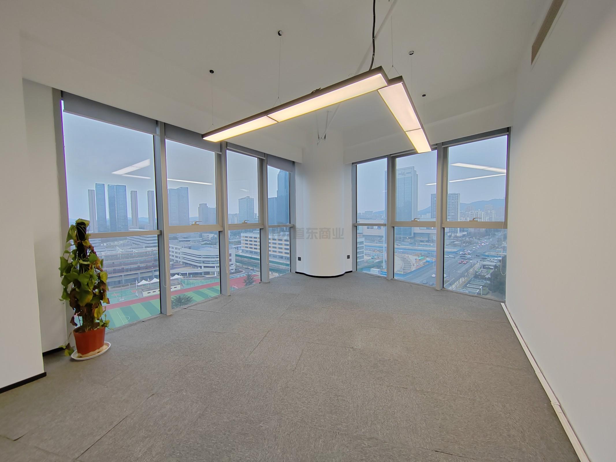 潜心数科大厦面积333平