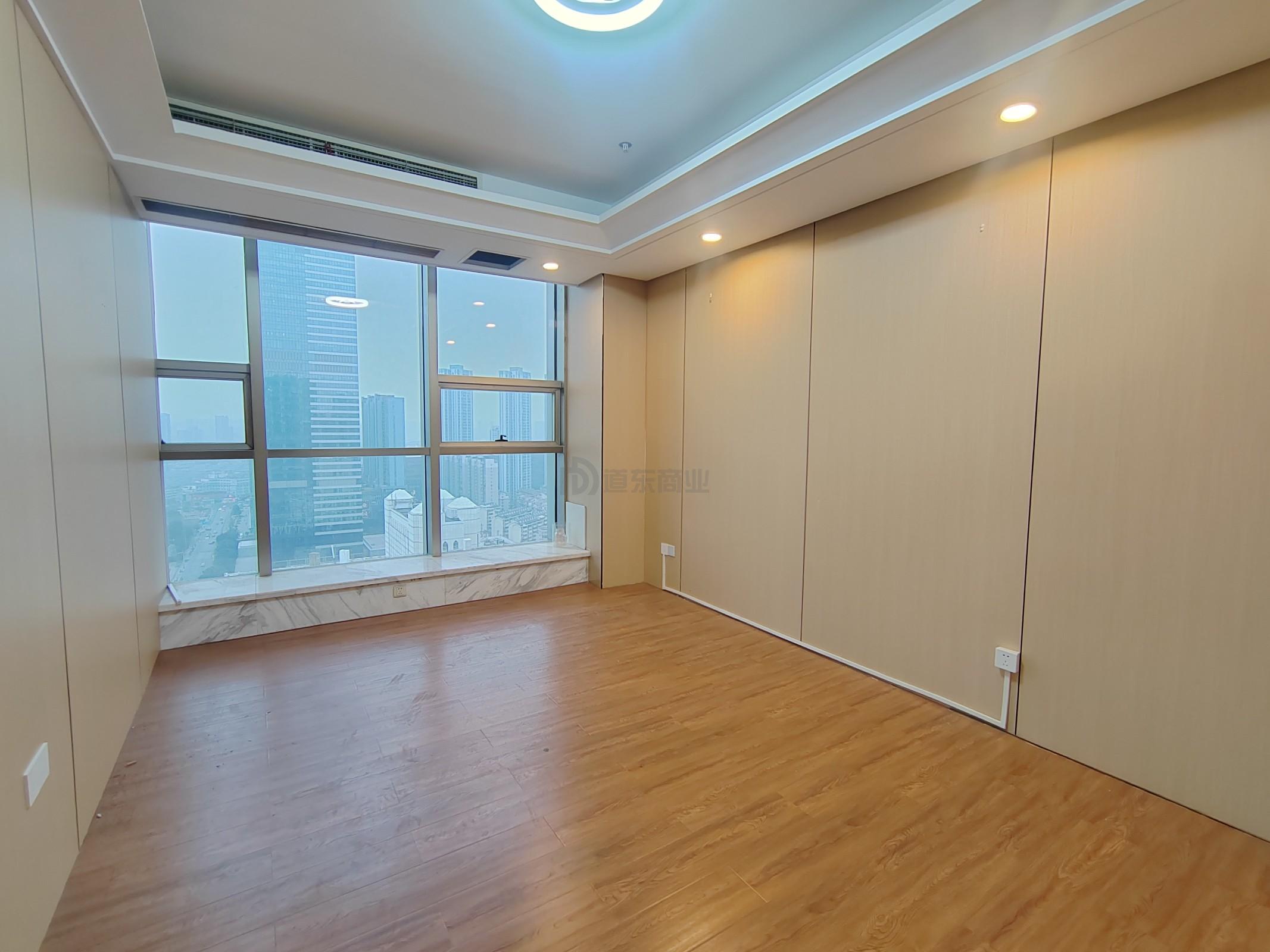 时代国际面积230平