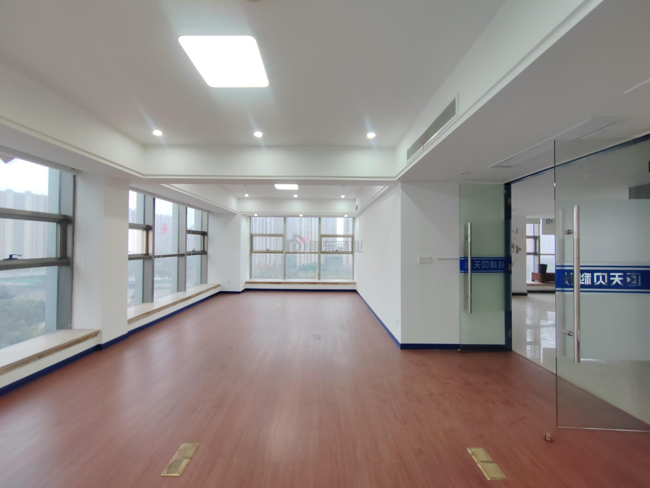 时代国际面积641平