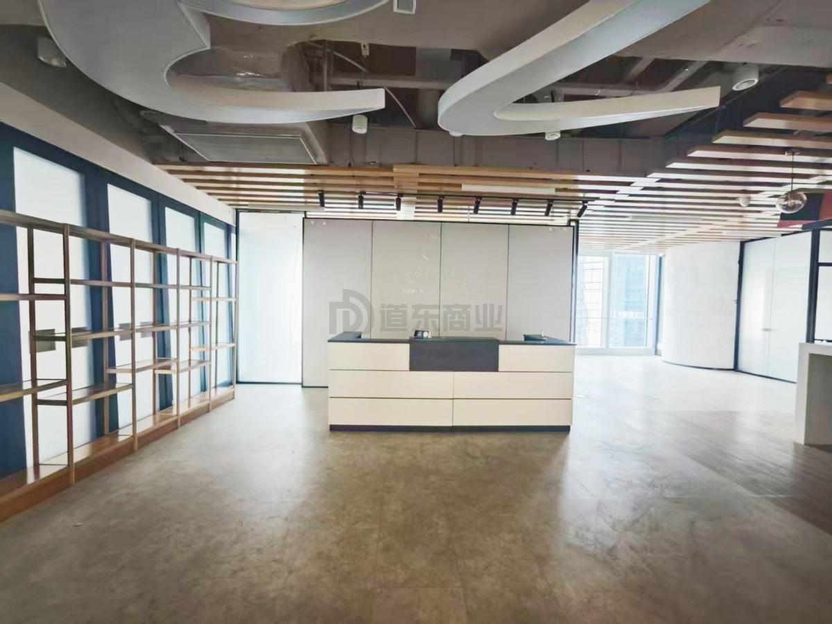 恒隆广场1317平米办公室出租