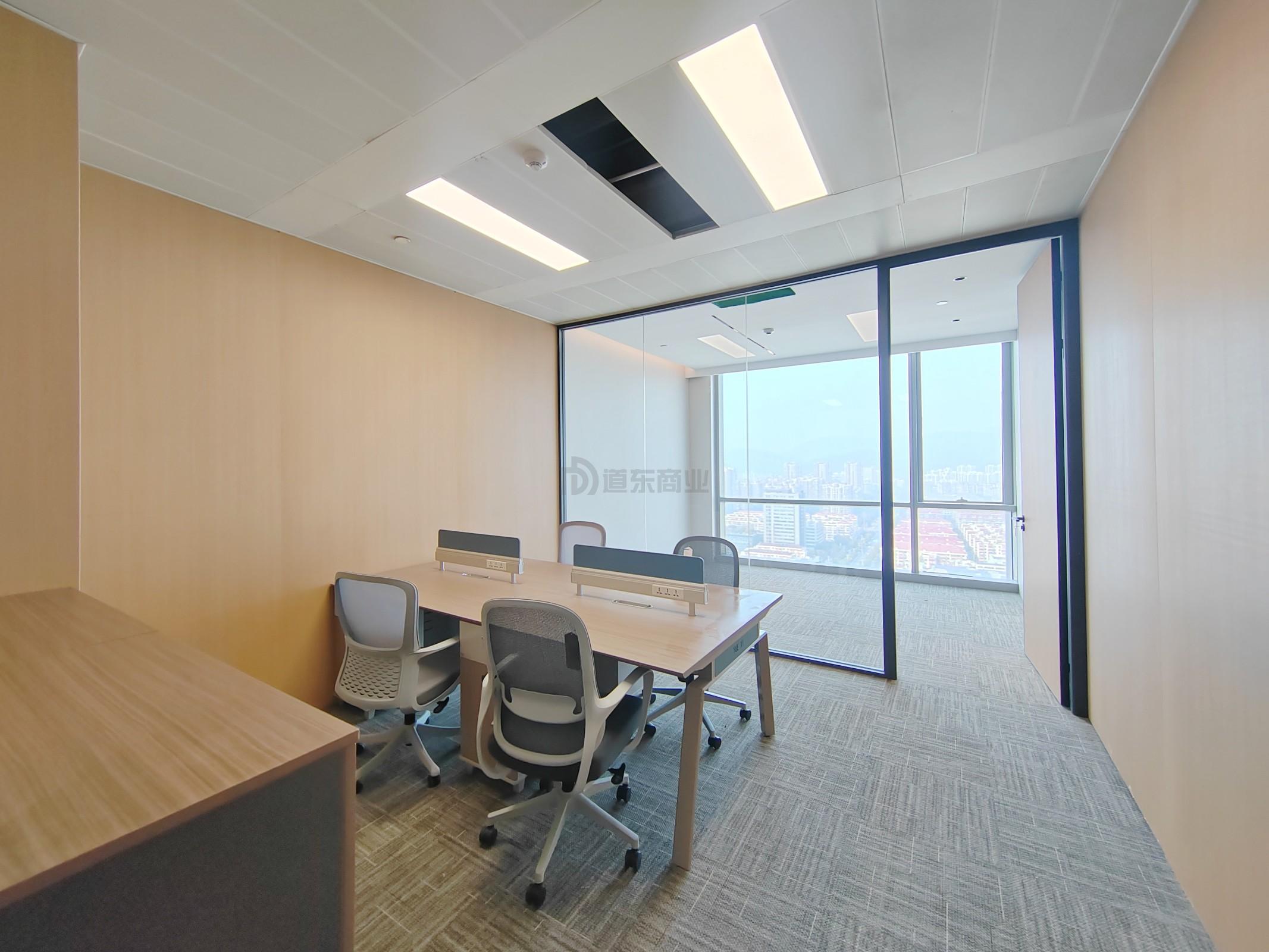 上海中心城开国际52平米办公室出租