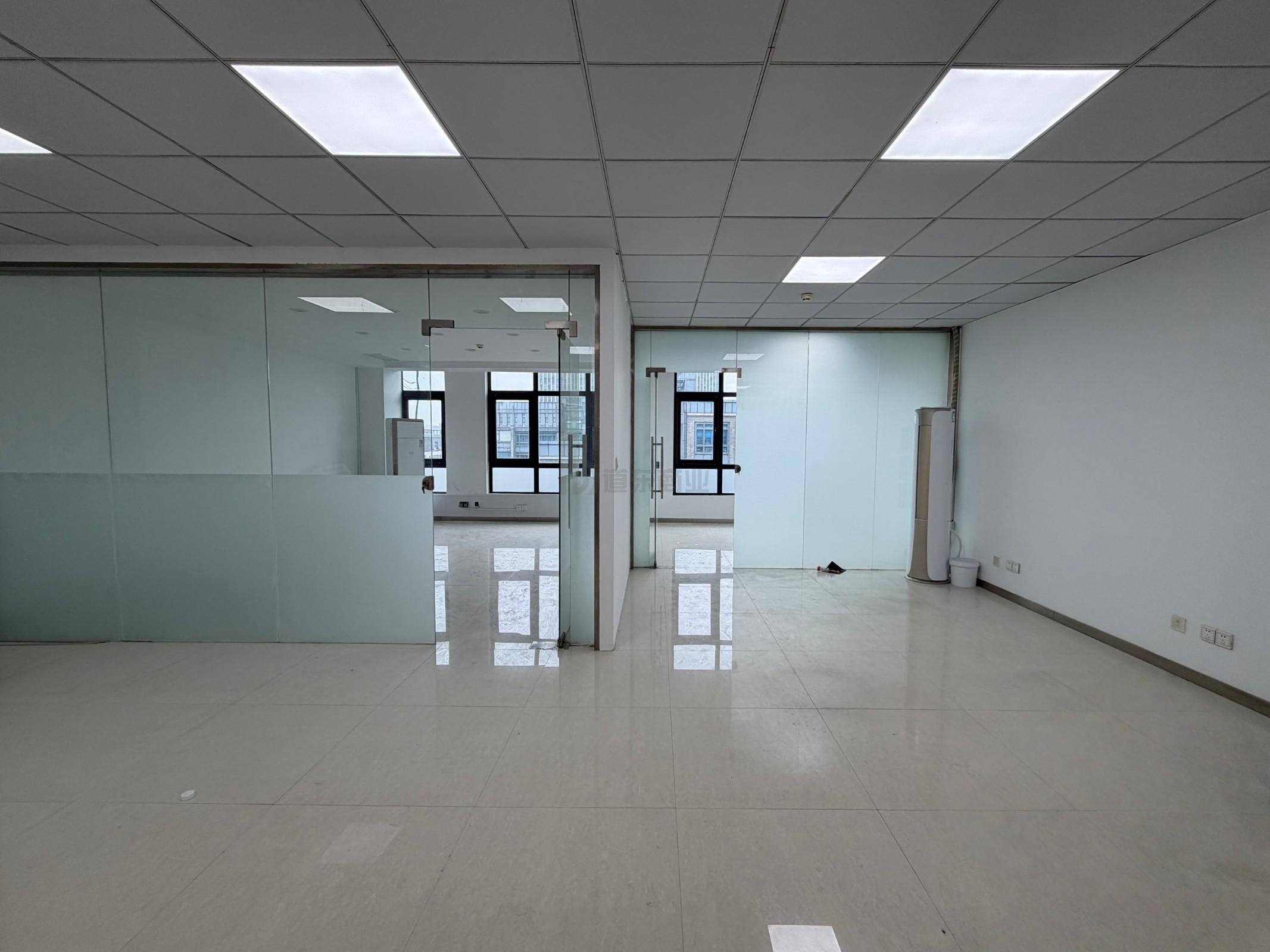 恒华科技园面积125平