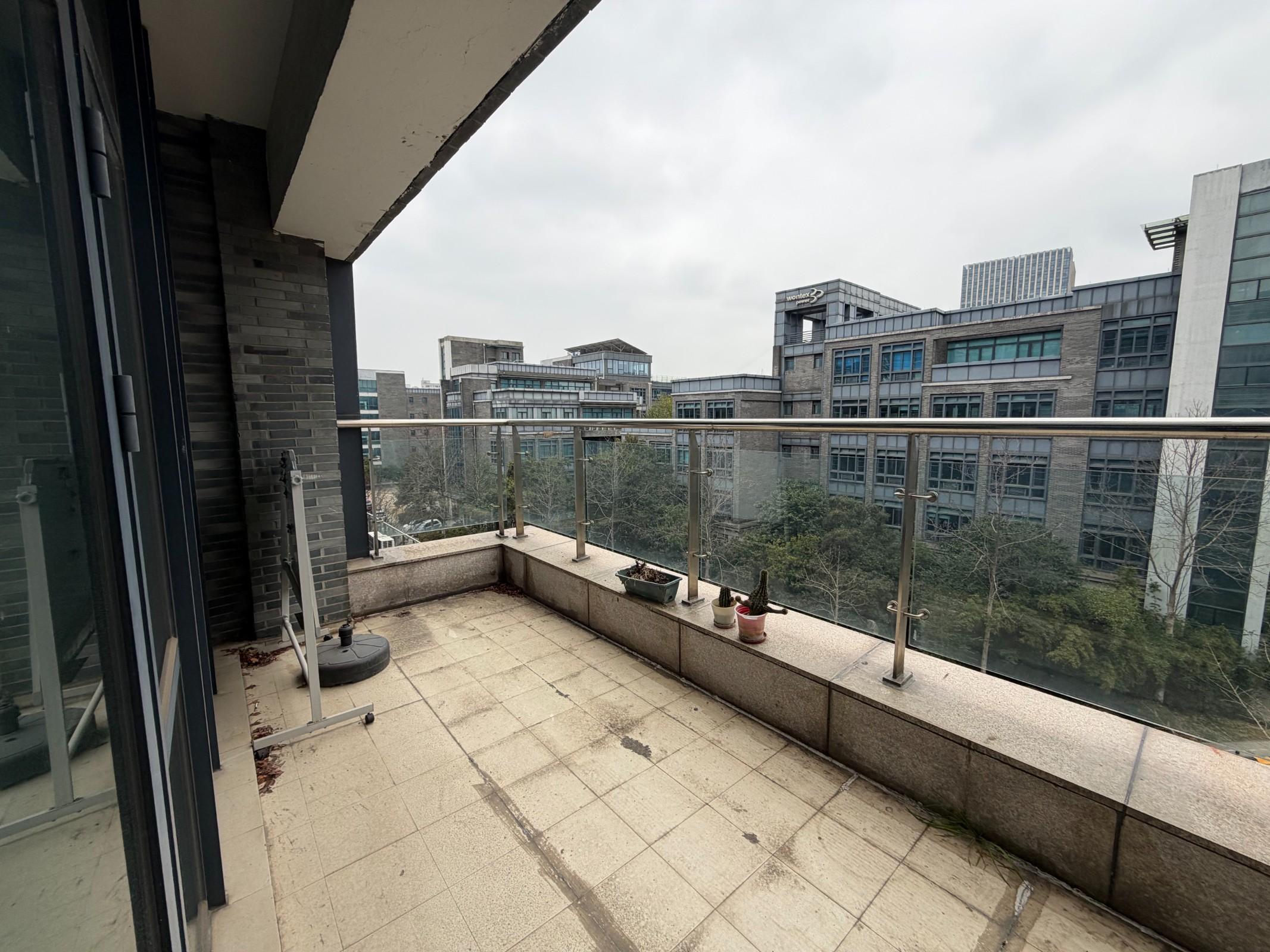 恒华科技园面积120平