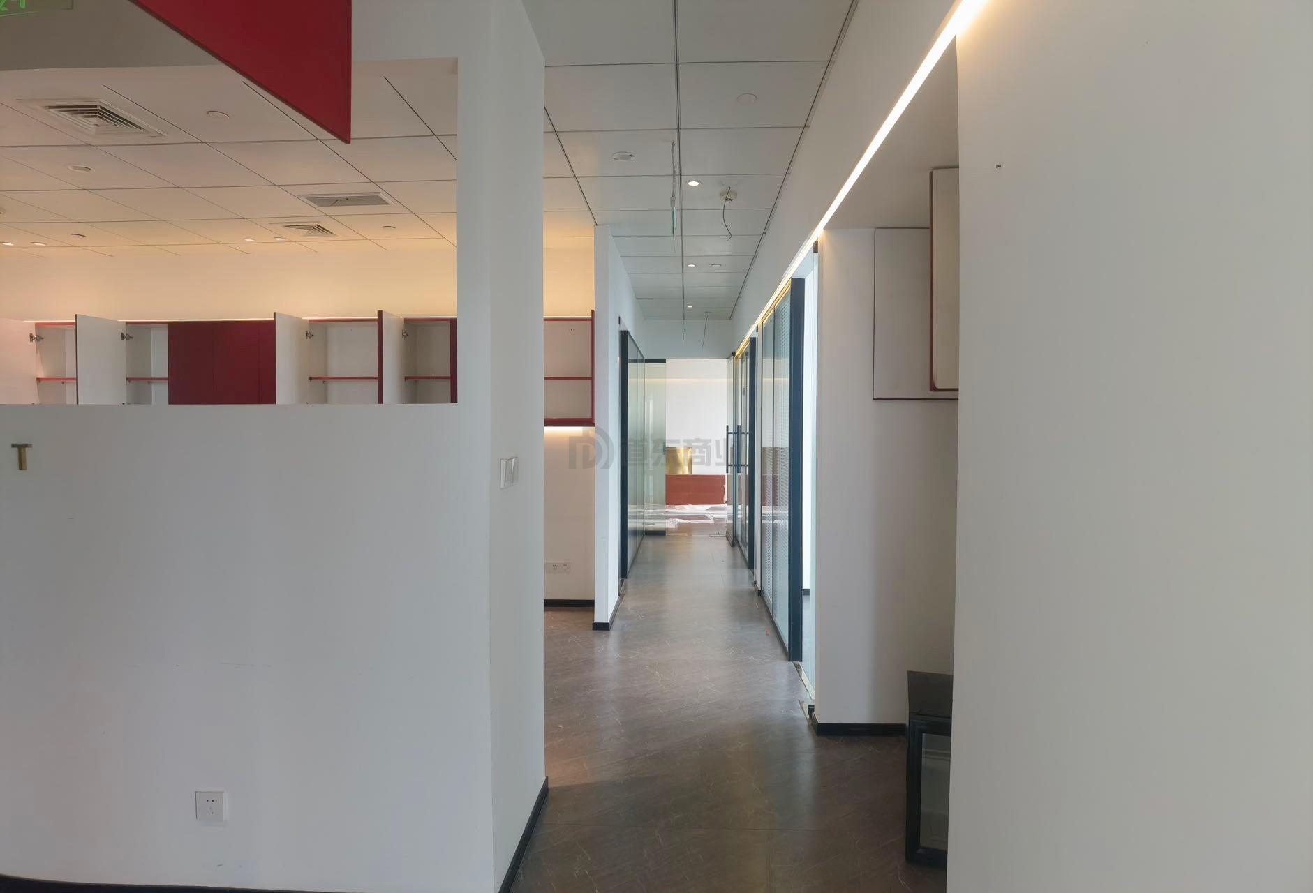 云蝠大厦面积285平