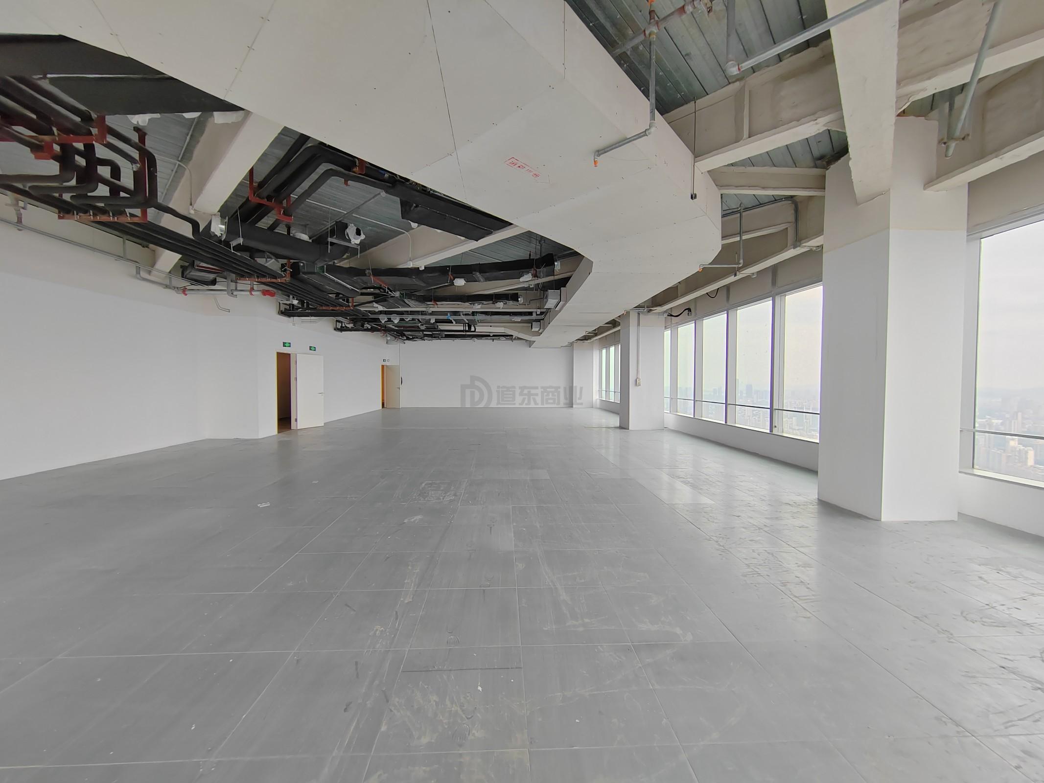 国金中心面积589平