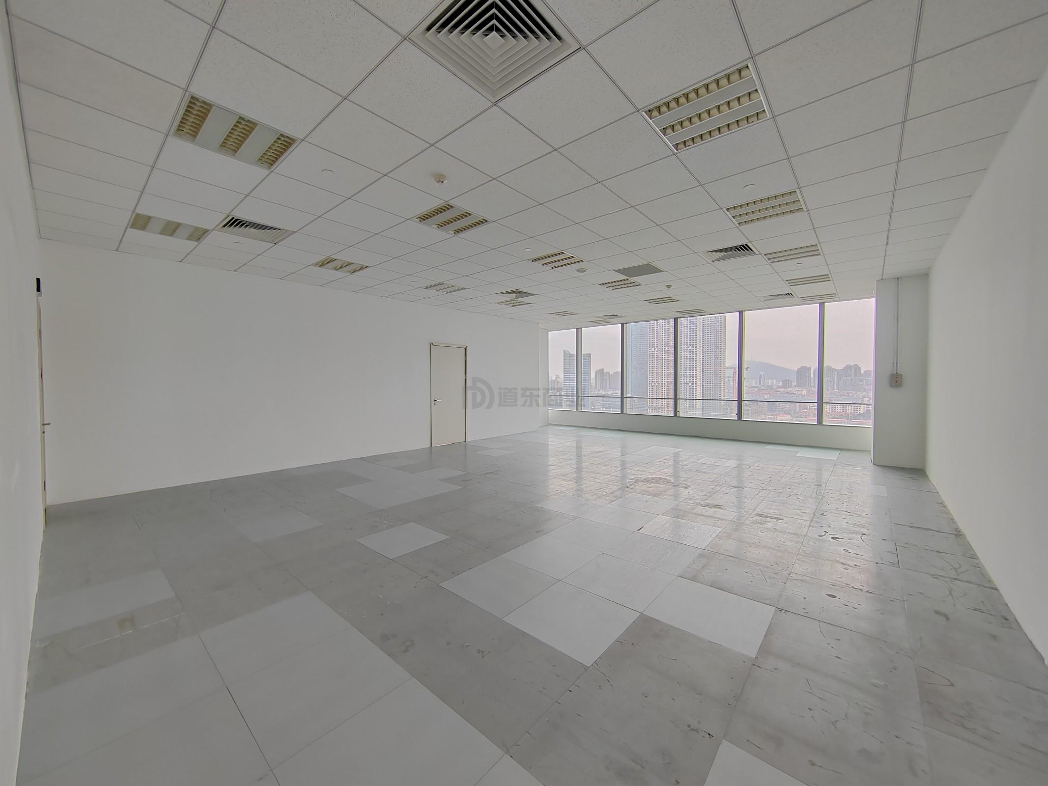 国金中心面积458平