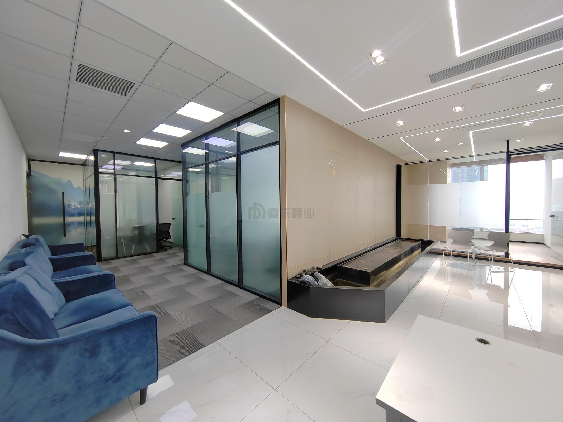 国金中心面积386平