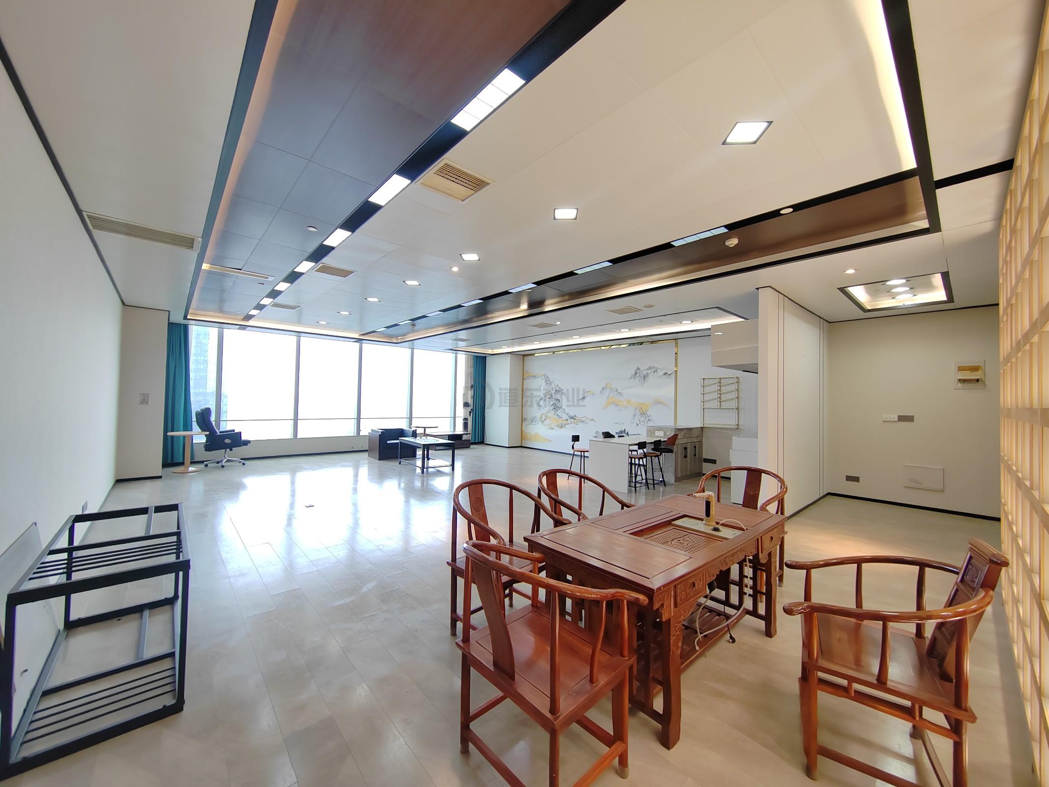 国金中心面积386平