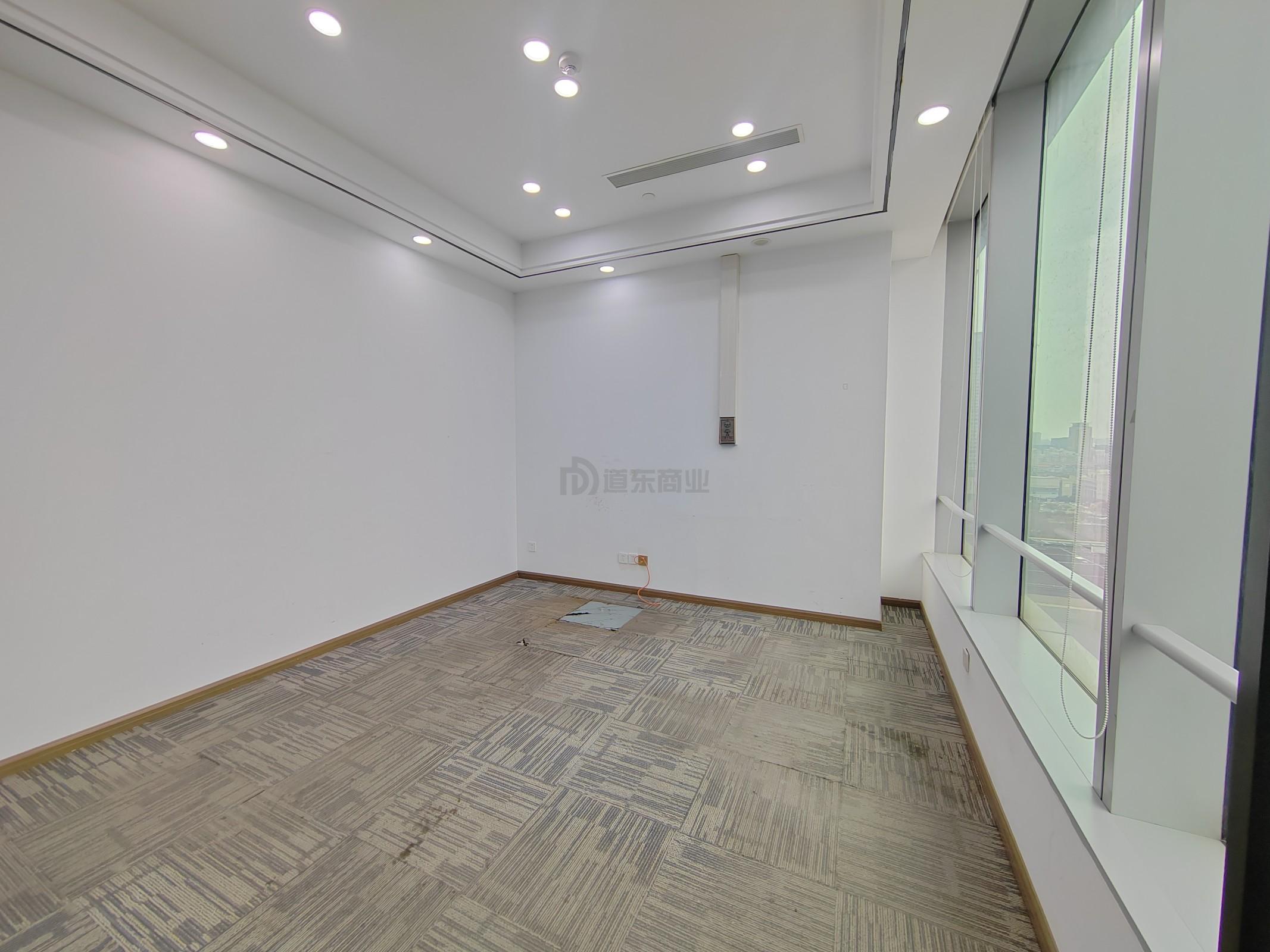 国金中心面积410平