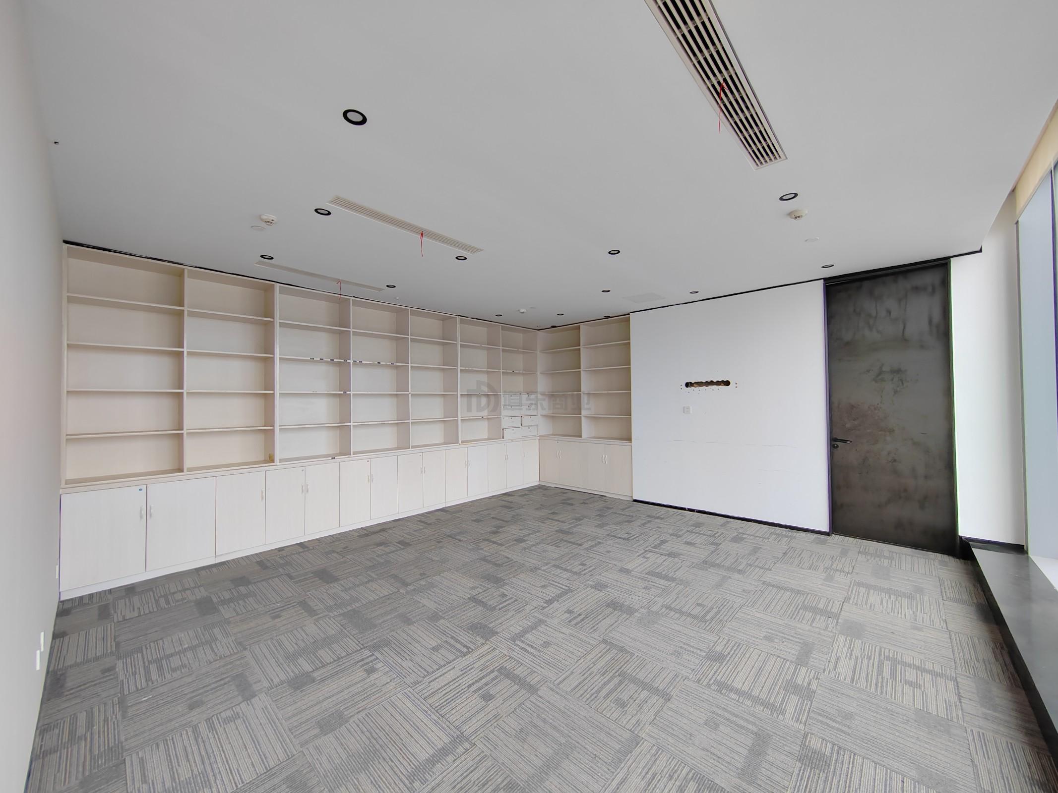 云蝠大厦面积512平