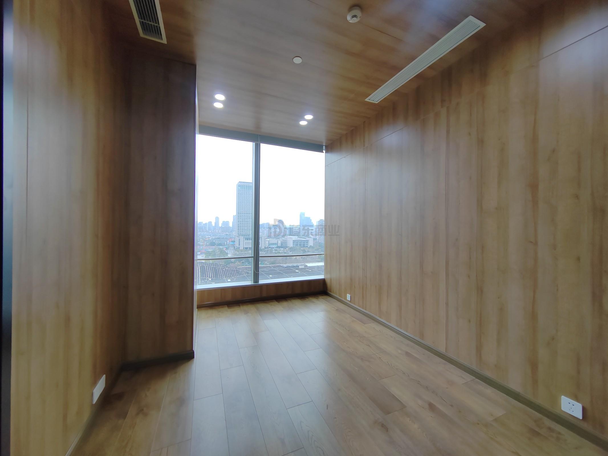 国金中心面积410平