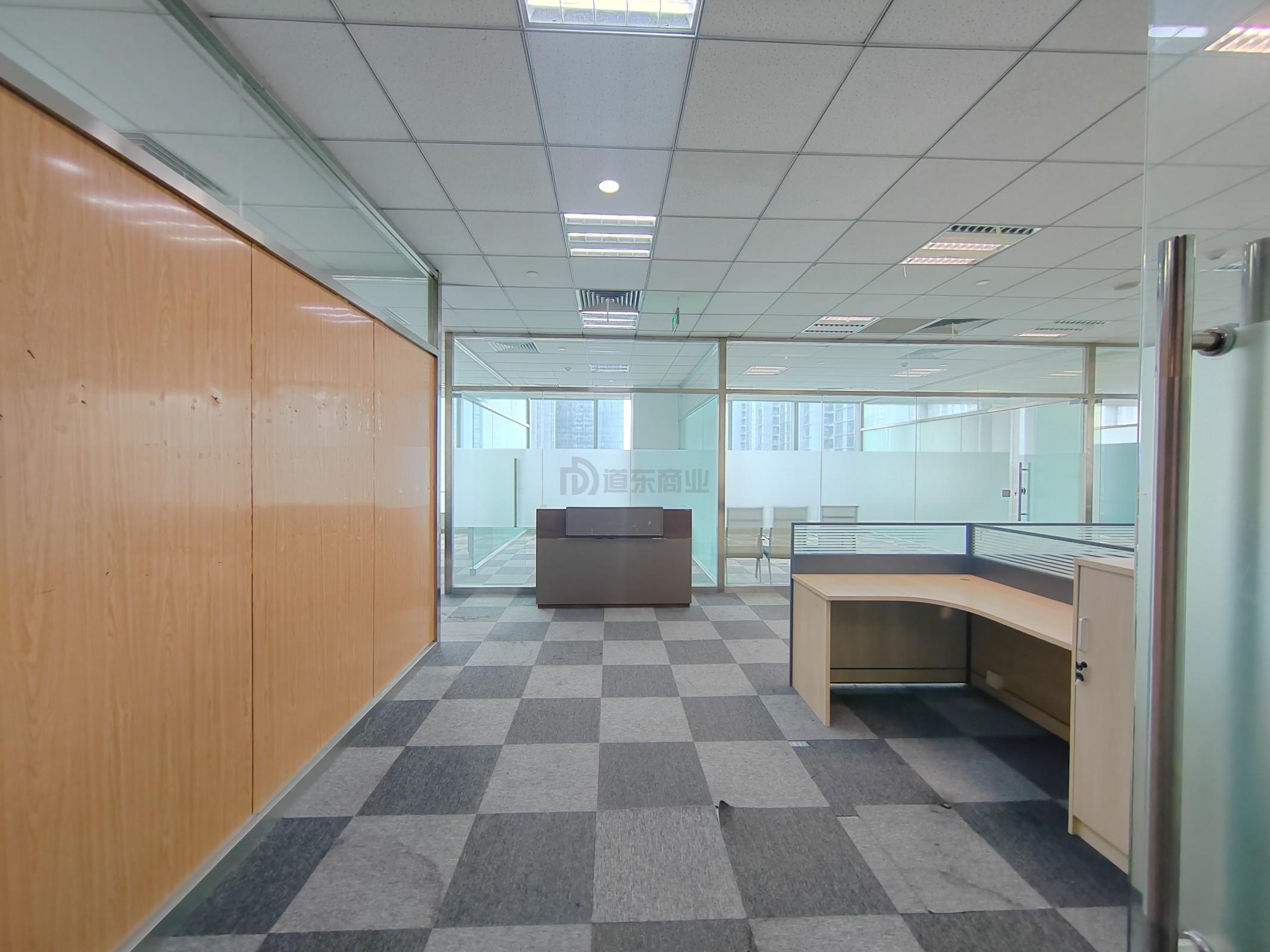 国金中心416平米办公室出租